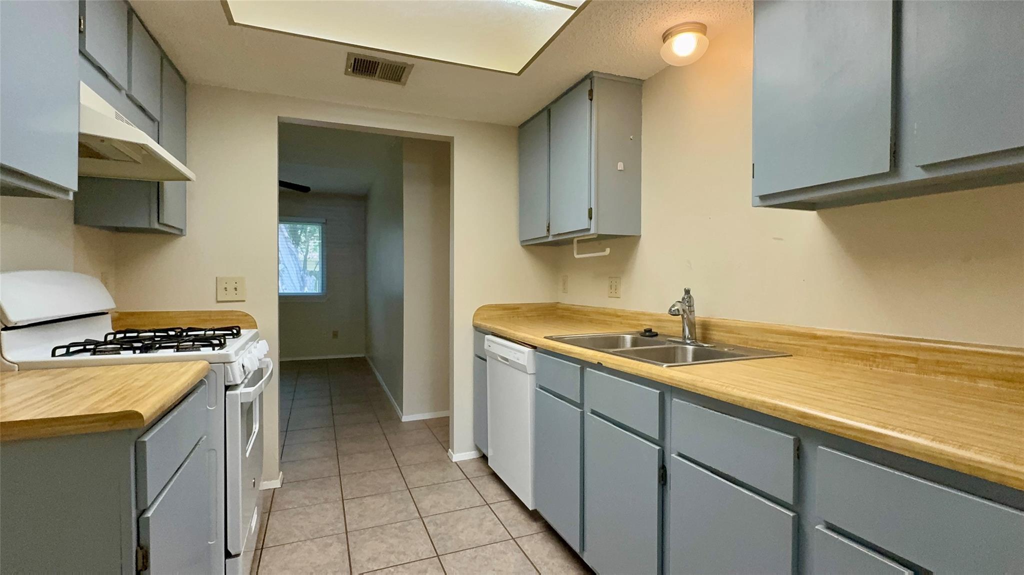 1213 Kenyon Dr, Austin, TX 78745