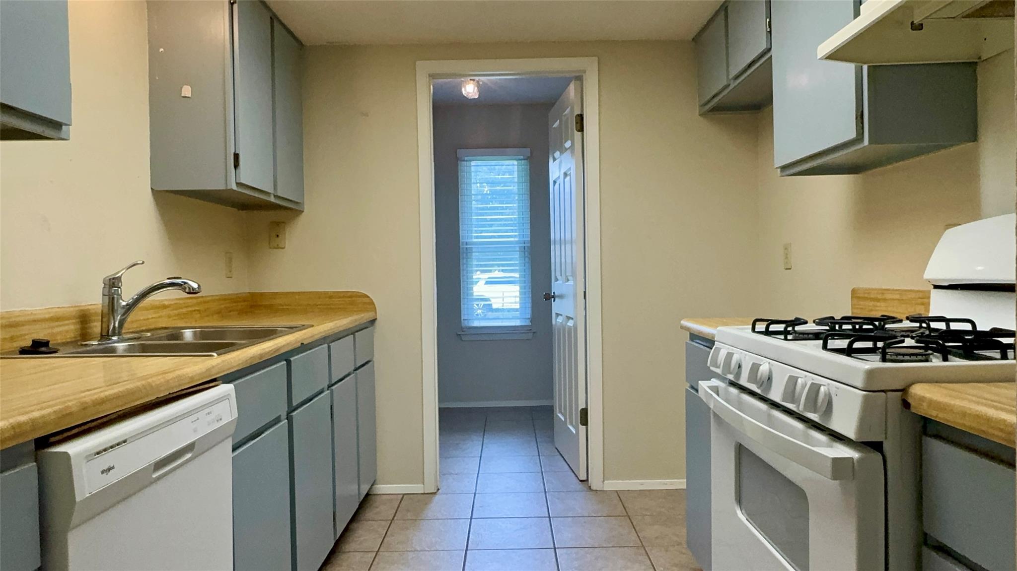 1213 Kenyon Dr, Austin, TX 78745