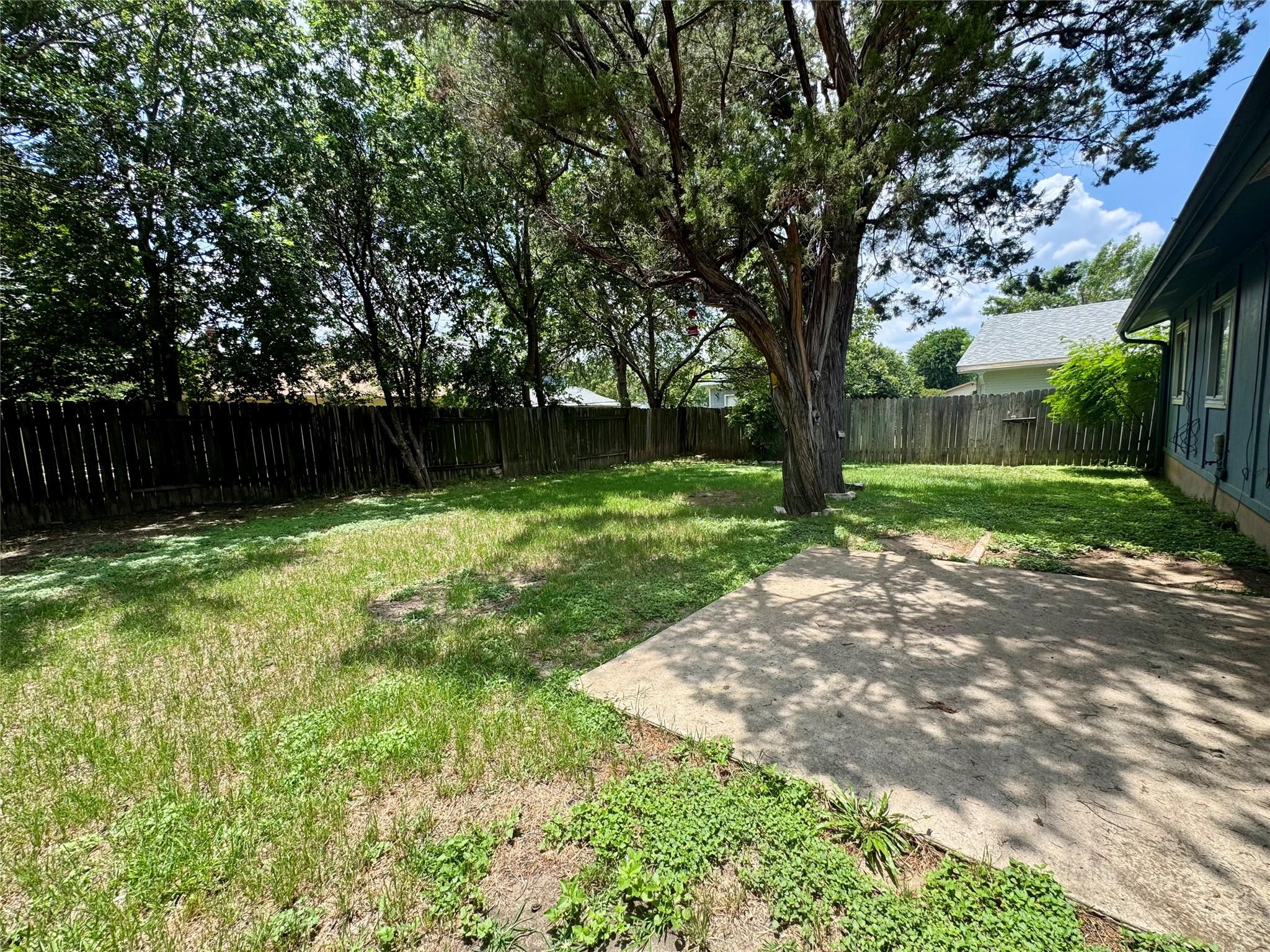 1213 Kenyon Dr, Austin, TX 78745