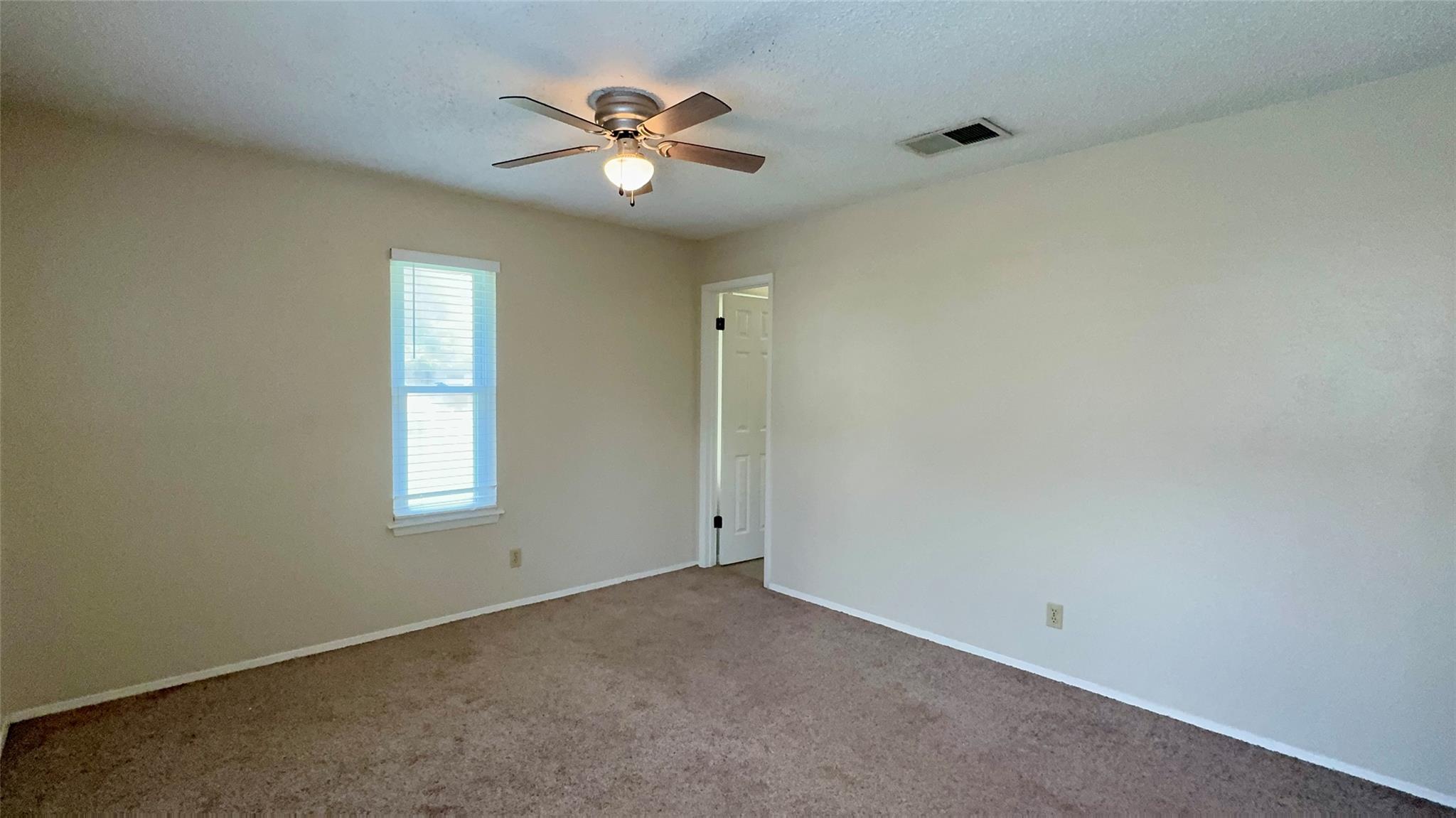 1213 Kenyon Dr, Austin, TX 78745