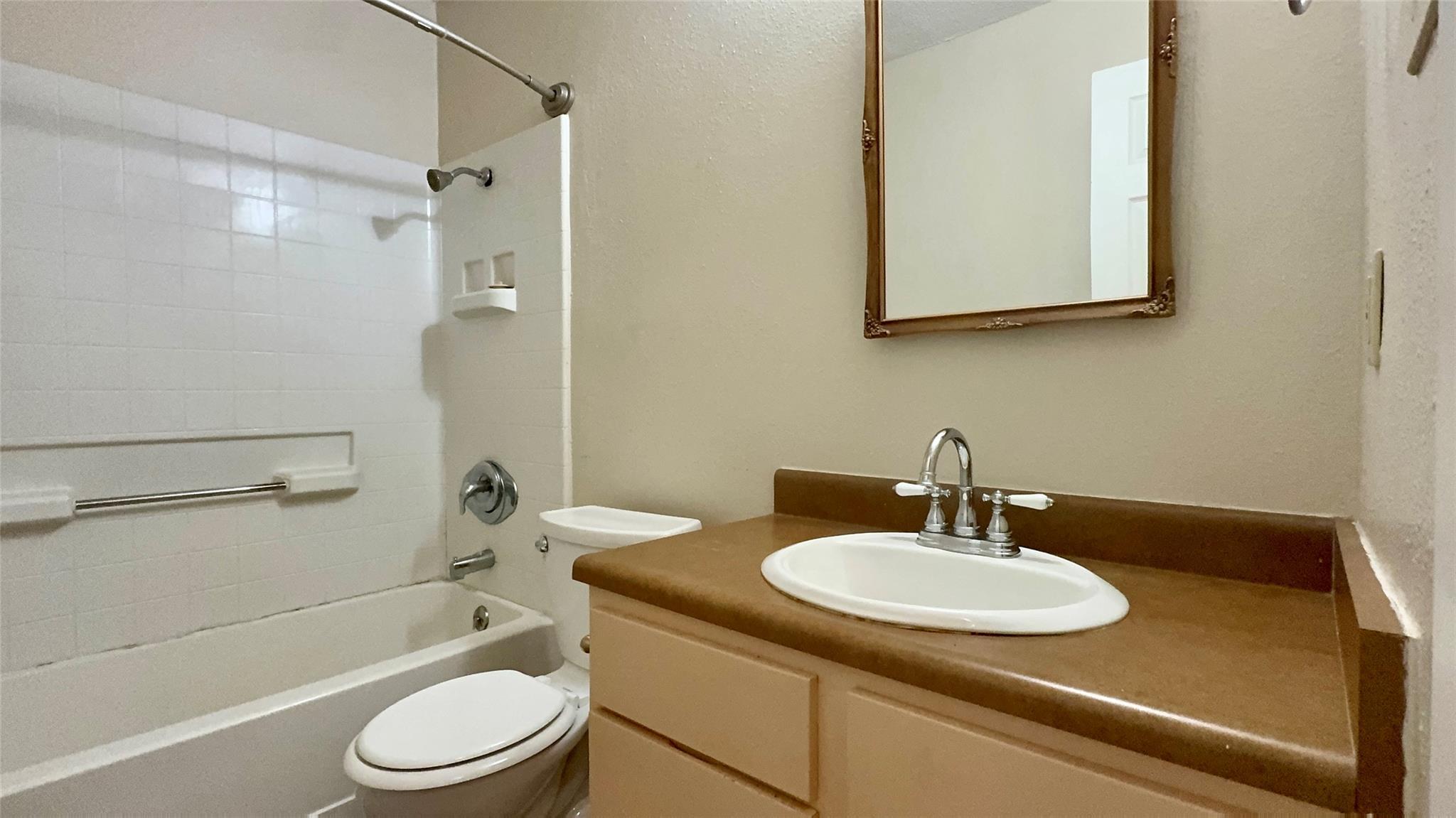 1213 Kenyon Dr, Austin, TX 78745