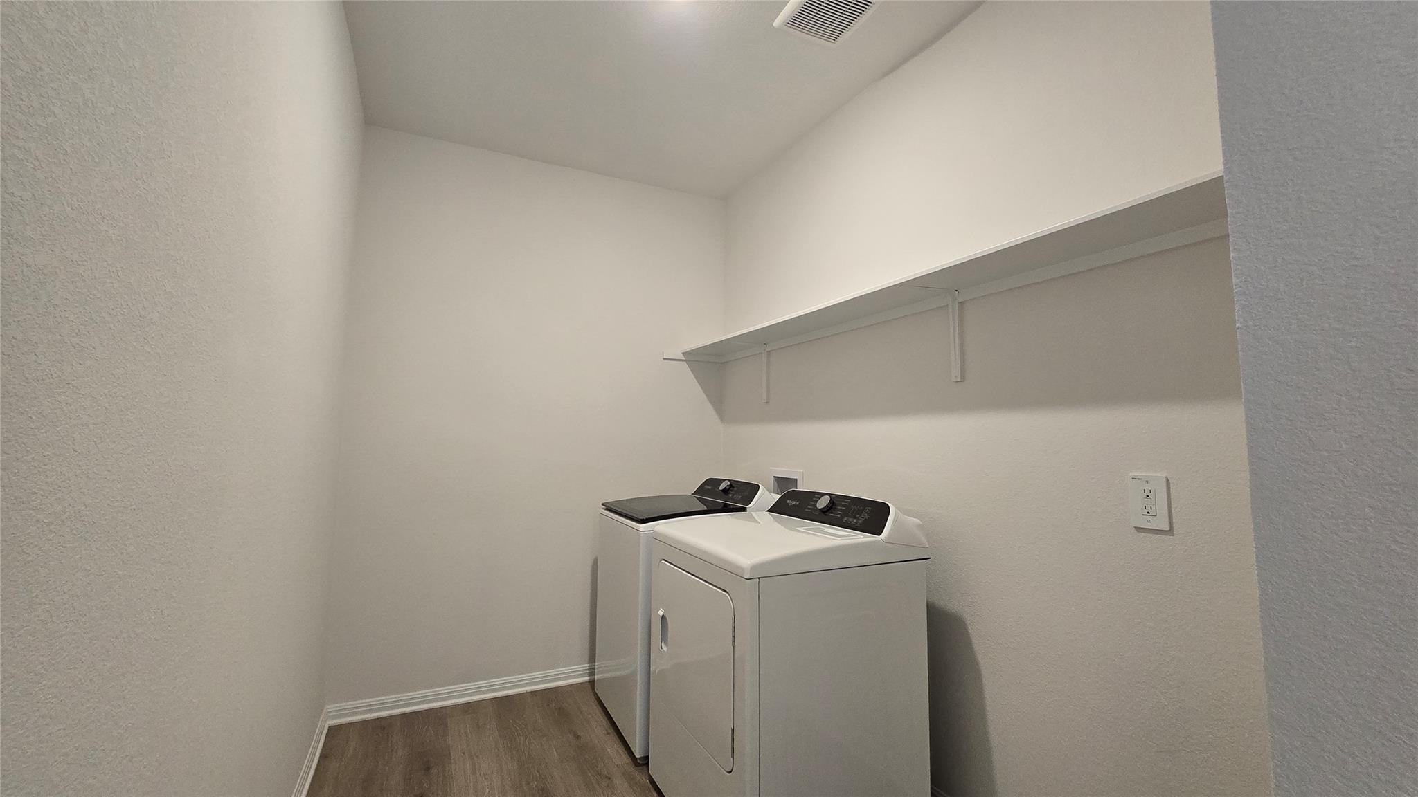 122 Holmby Dr, Hutto, TX 78634