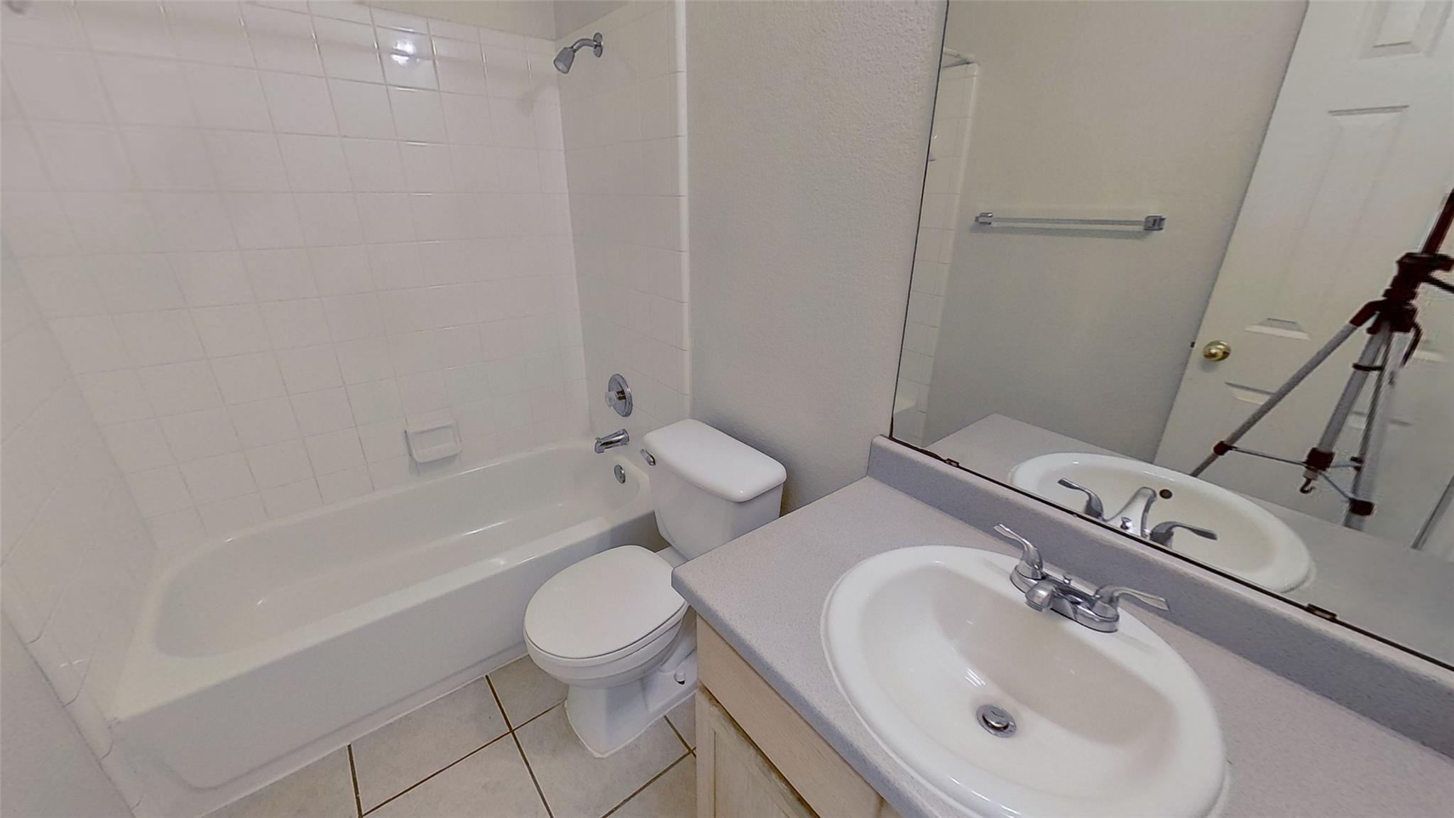 1705 Constantino Cir # B, Austin, TX 78745