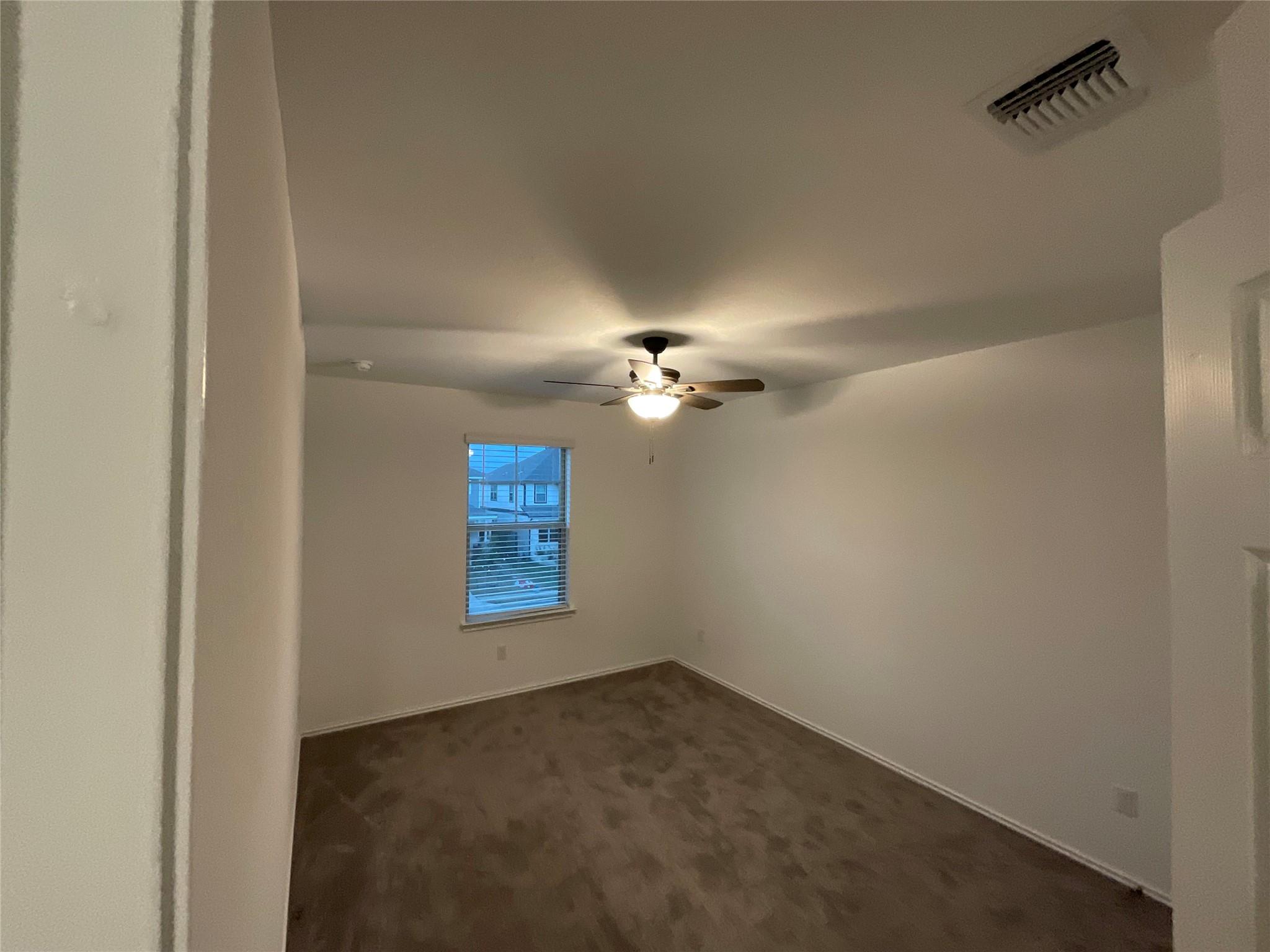 128 BANYON Dr, Liberty Hill, TX 78642