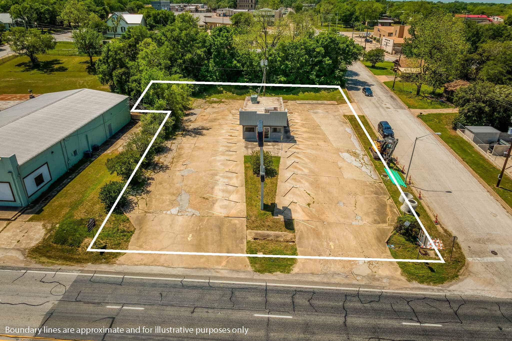 310 State Highway 36 S Highway S, Caldwell, TX 77836