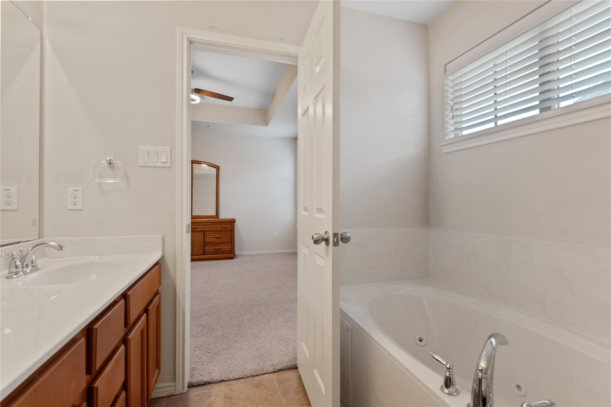 1310 W Parmer Ln # 2102, Austin, TX 78727