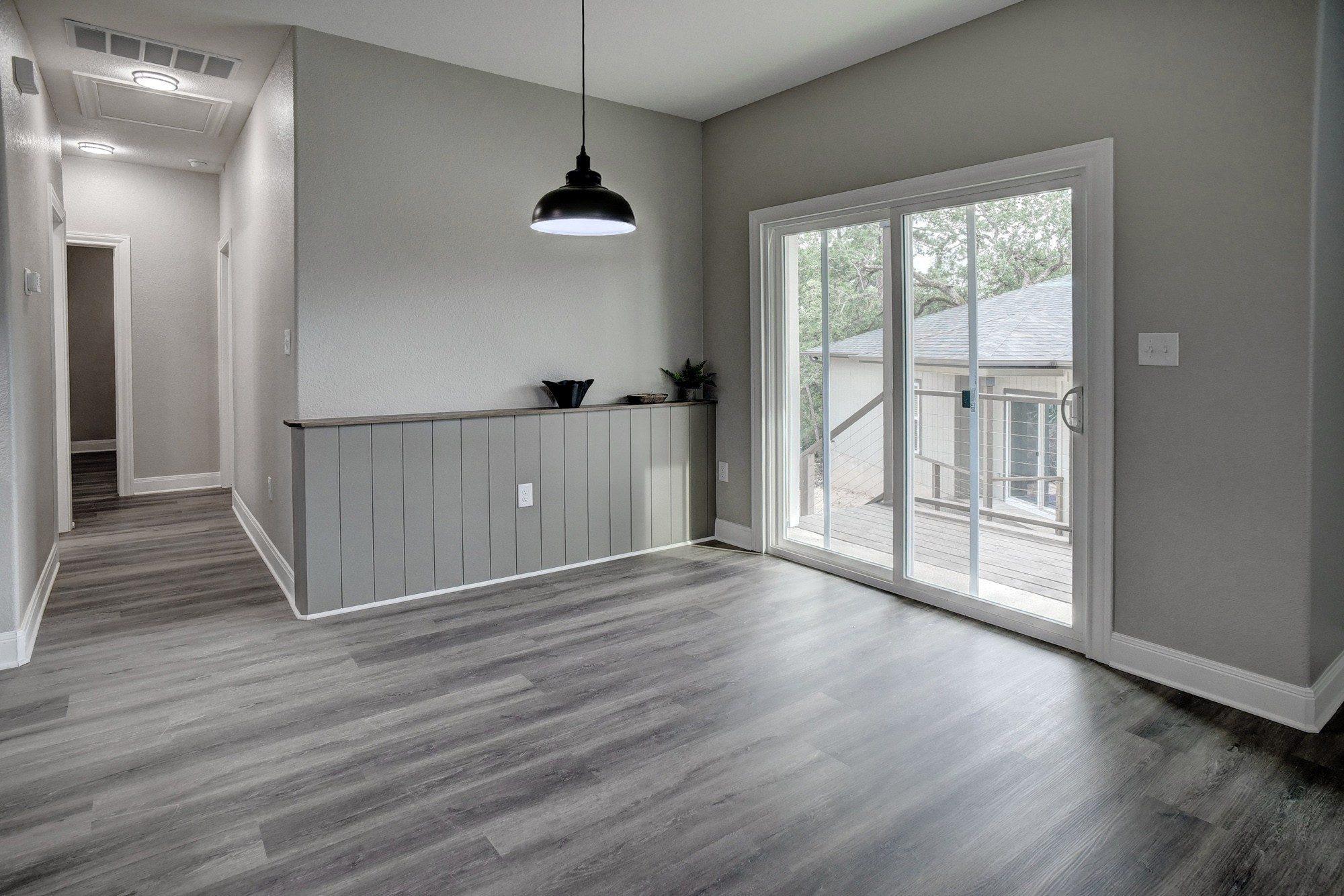 121 S Kanaio Dr, Bastrop, TX 78602