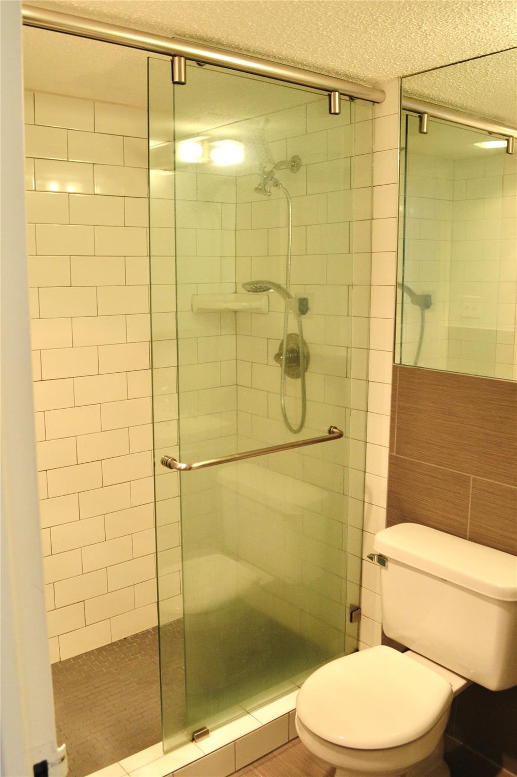 1800 LAVACA St # 807, Austin, TX 78701