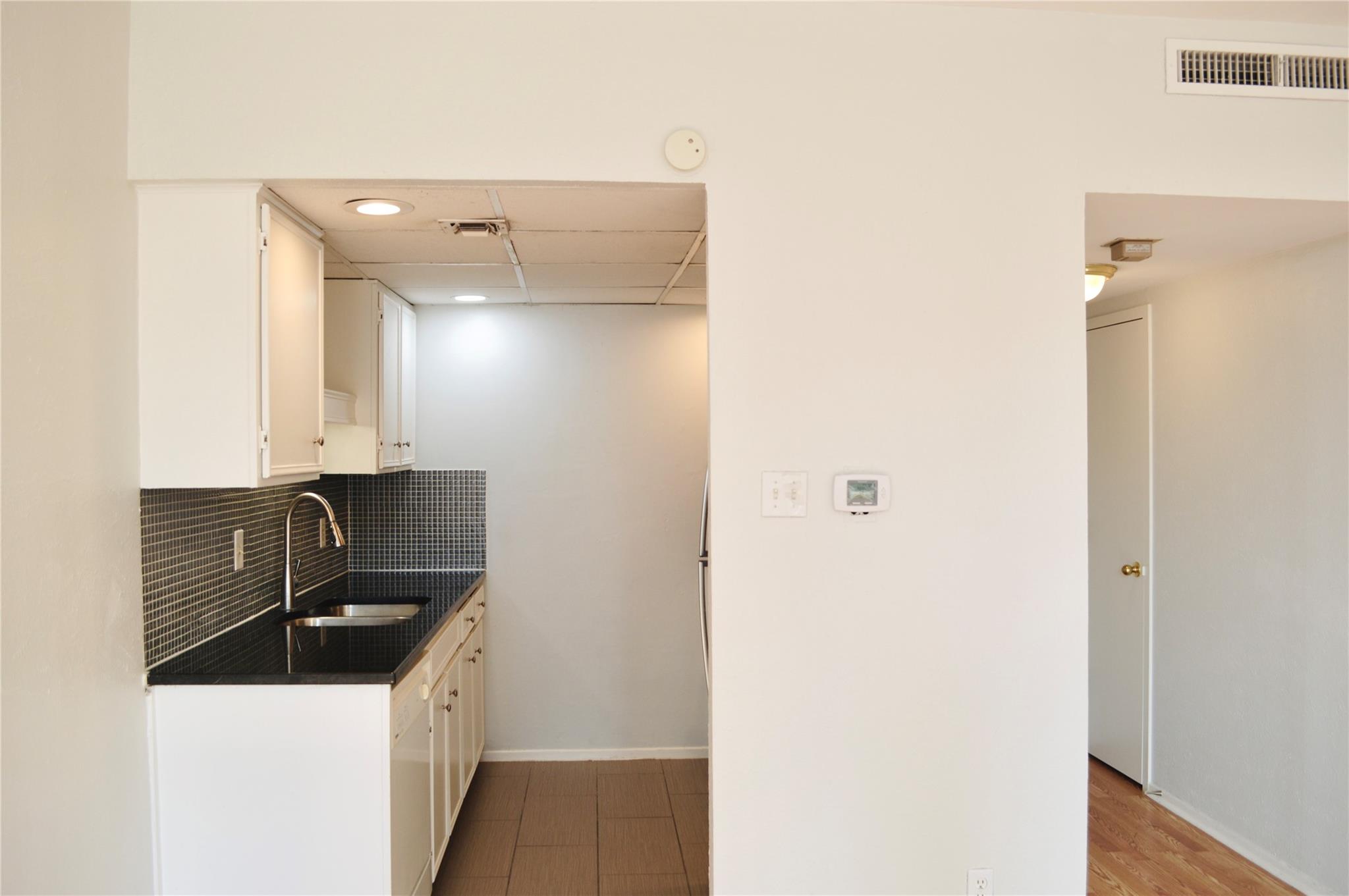 1800 LAVACA St # 807, Austin, TX 78701
