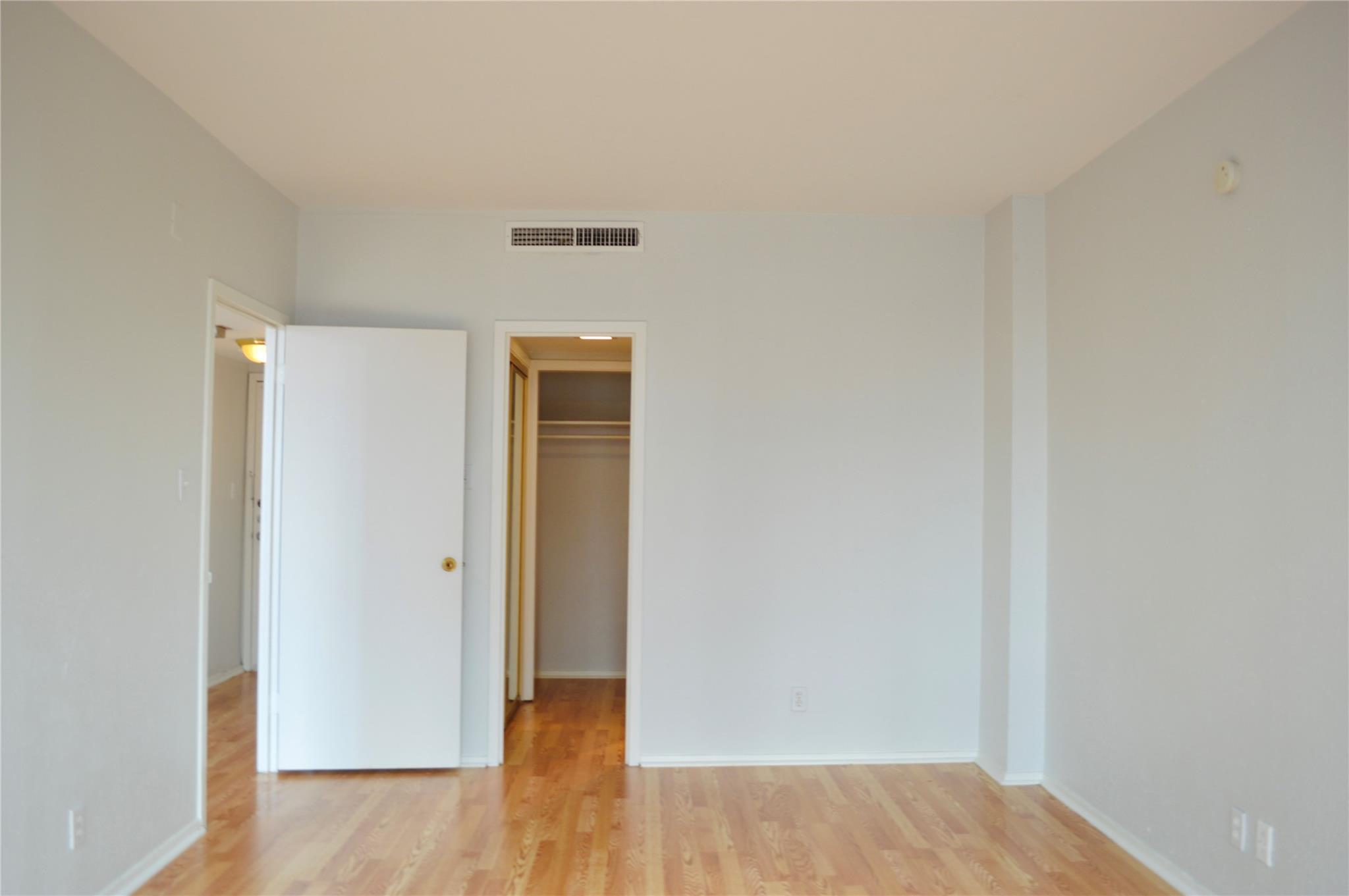 1800 LAVACA St # 807, Austin, TX 78701