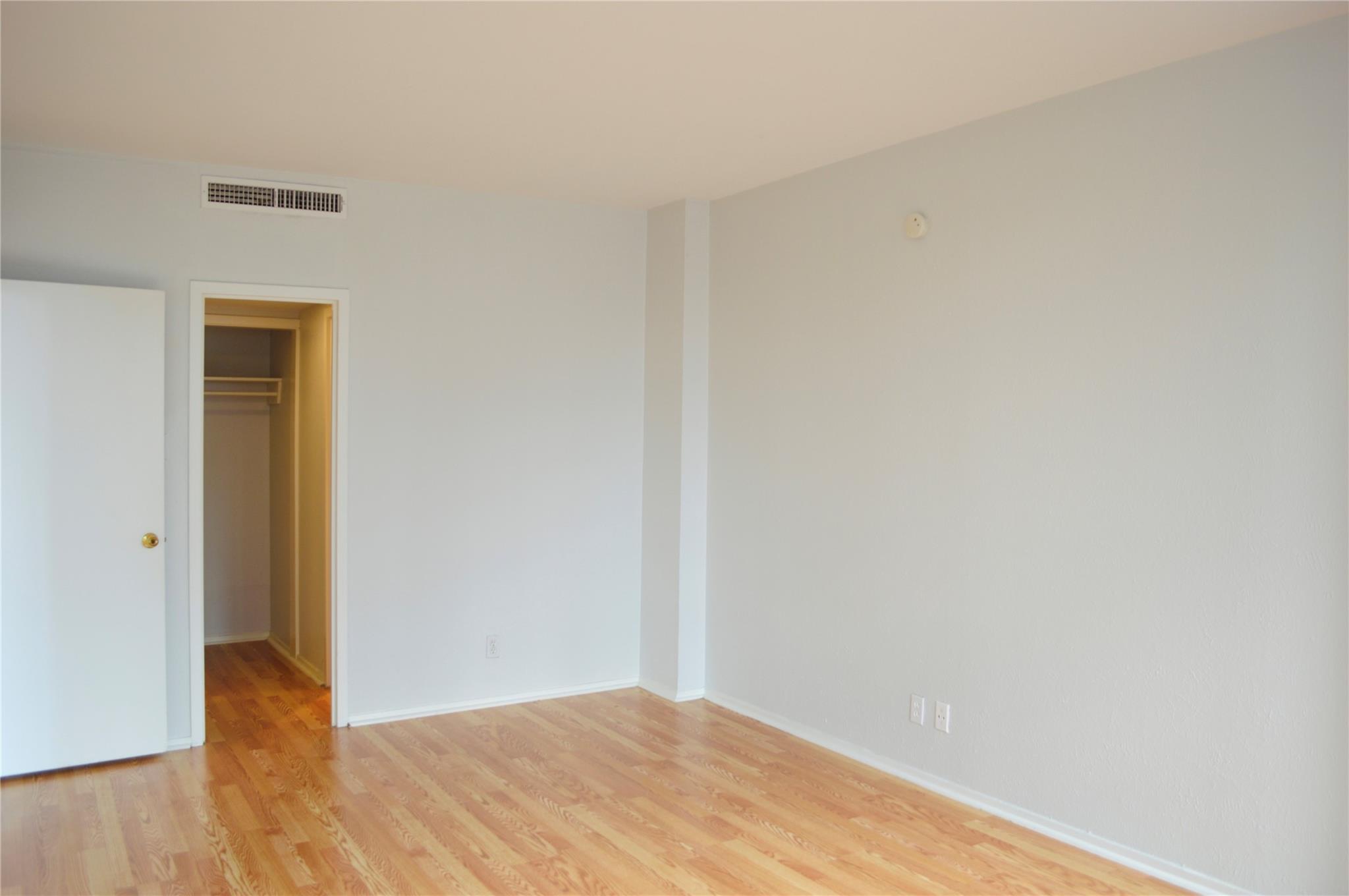 1800 LAVACA St # 807, Austin, TX 78701