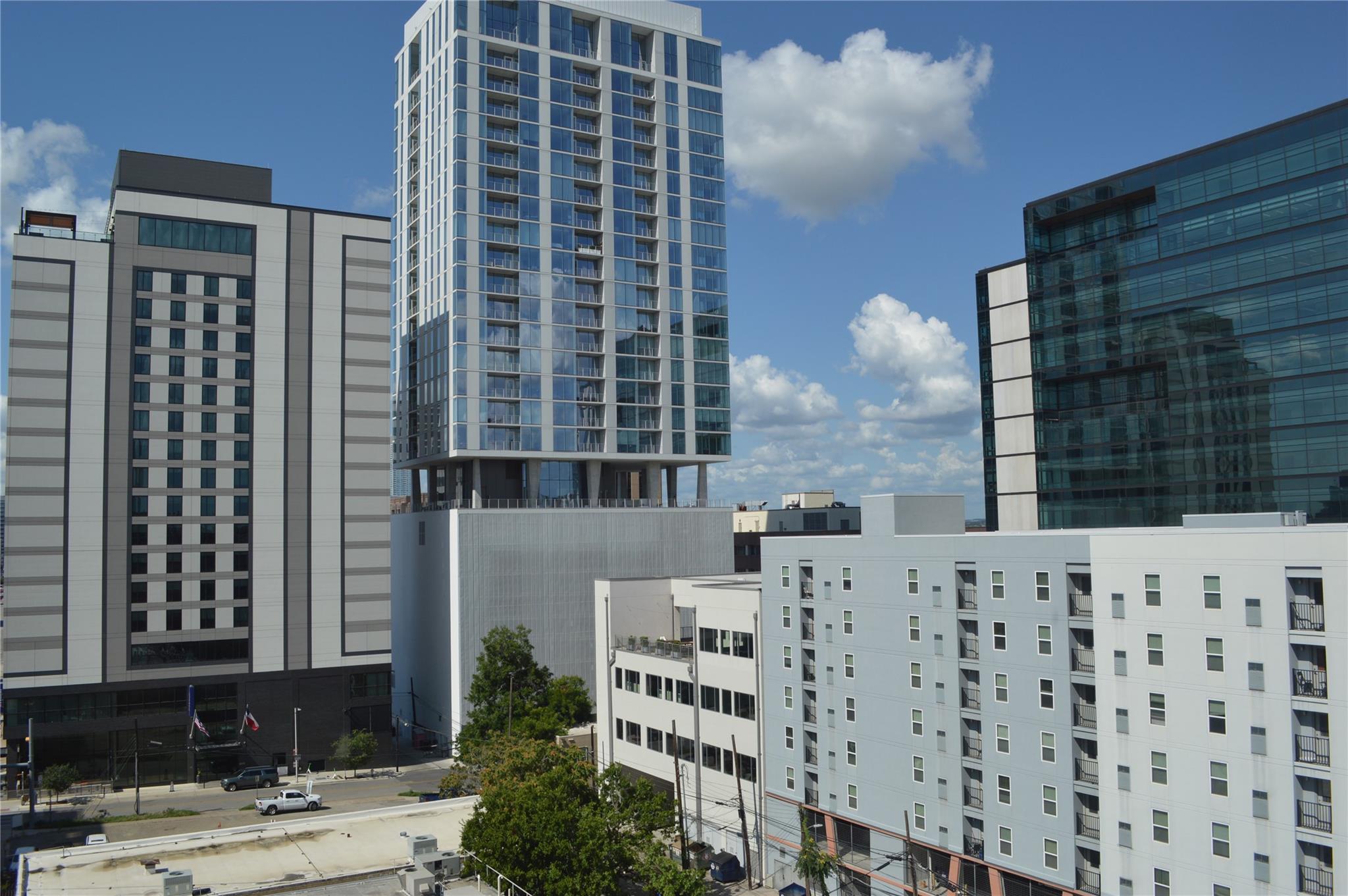1800 LAVACA St # 807, Austin, TX 78701