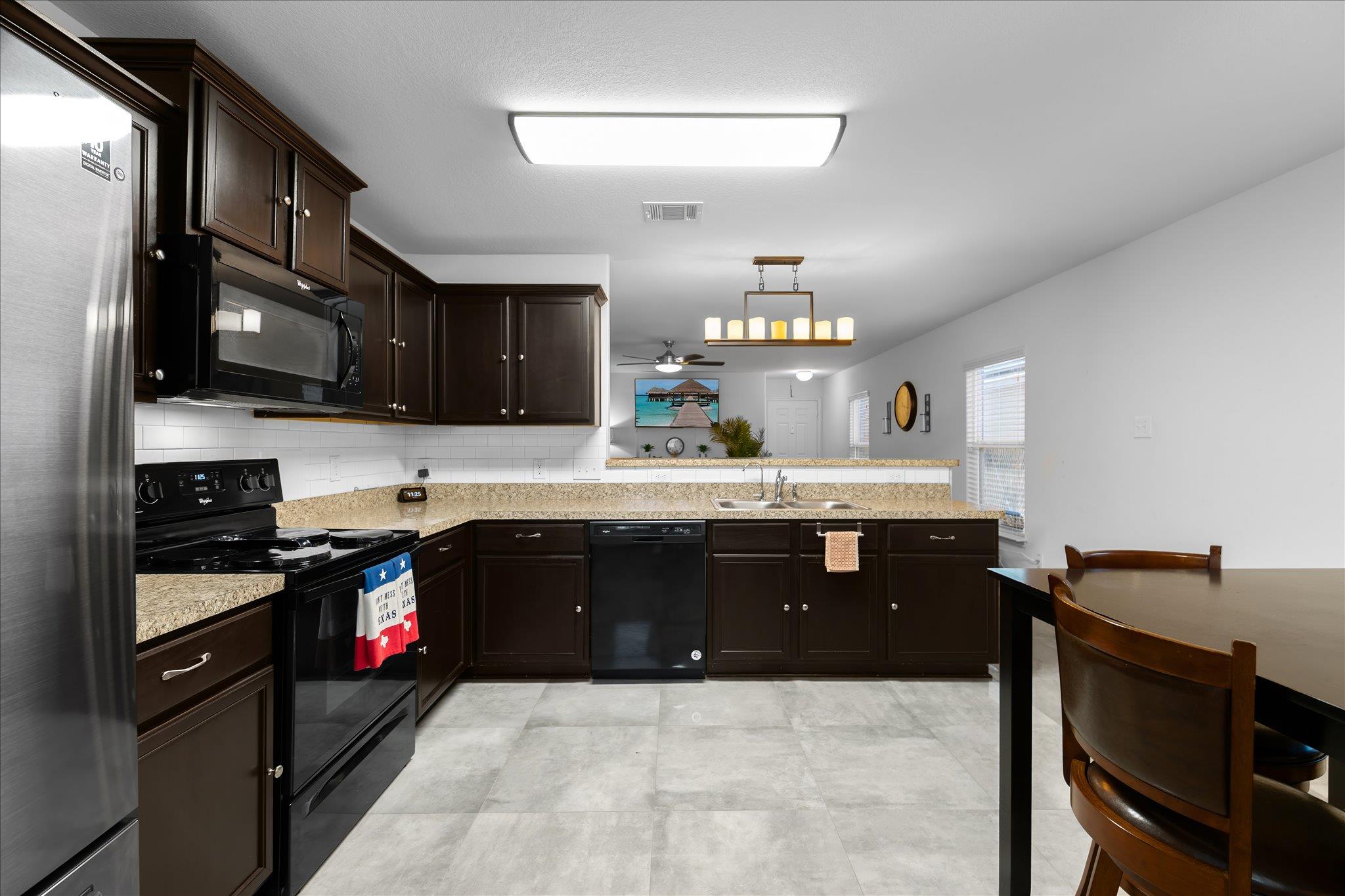 1533 Breanna Ln, Kyle, TX 78640