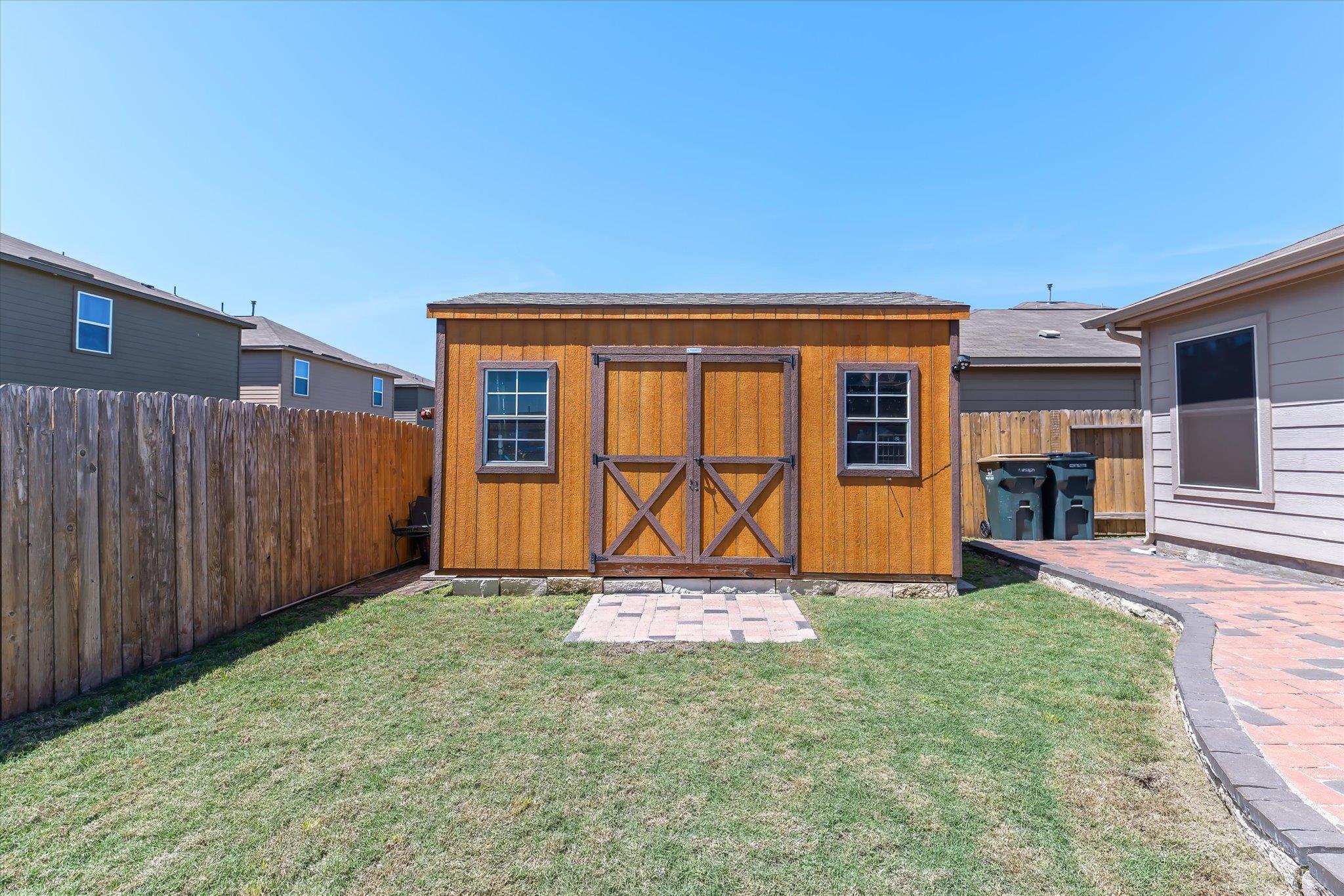 1533 Breanna Ln, Kyle, TX 78640