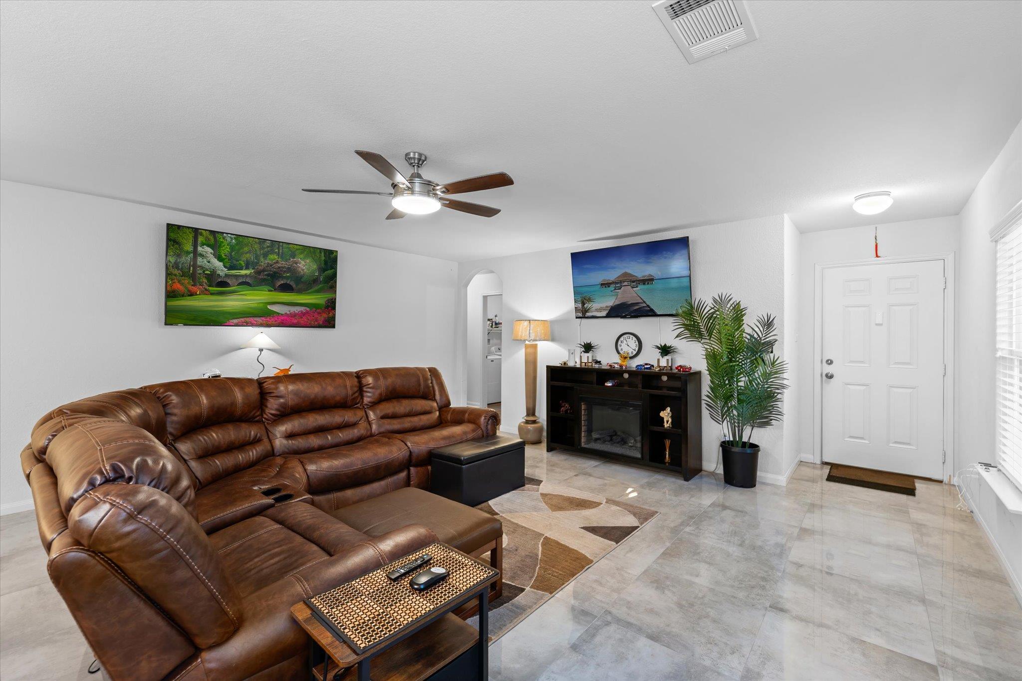 1533 Breanna Ln, Kyle, TX 78640