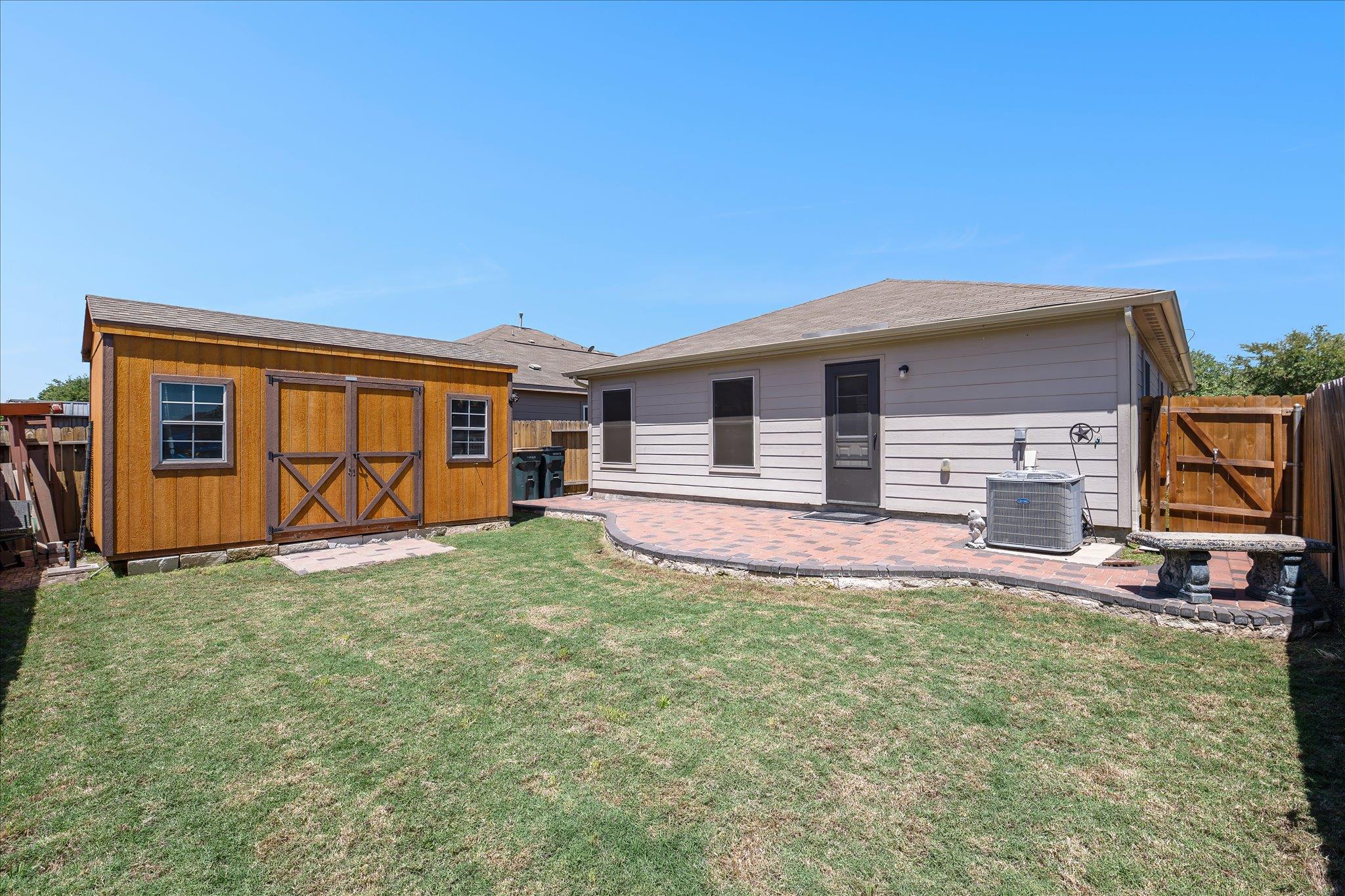 1533 Breanna Ln, Kyle, TX 78640