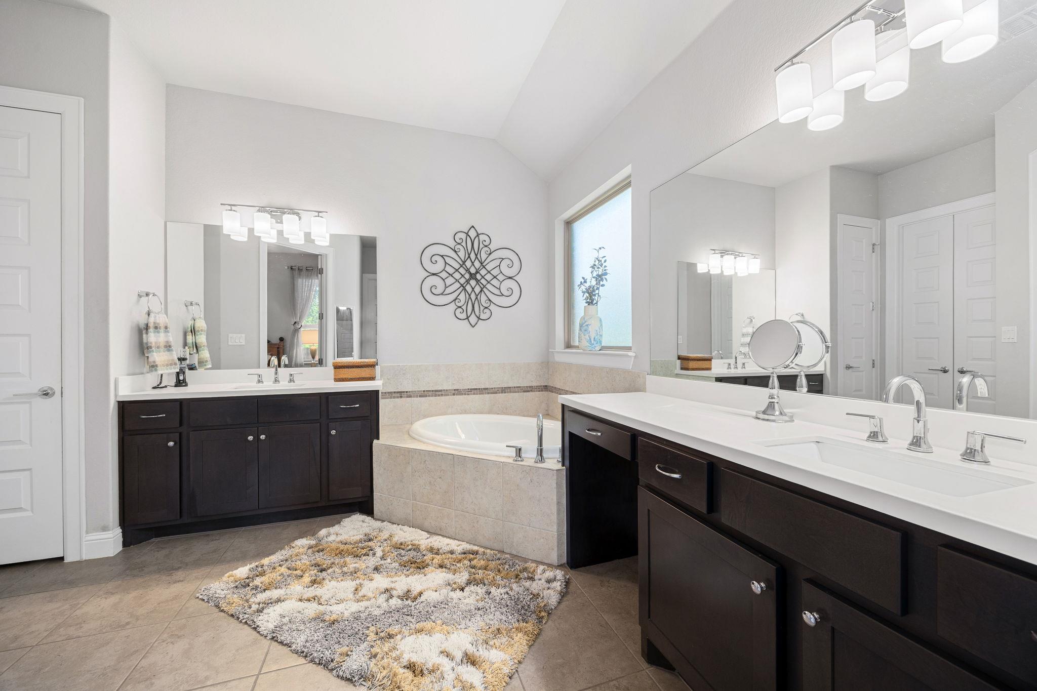 332 Ancient Oak Way, San Marcos, TX 78666
