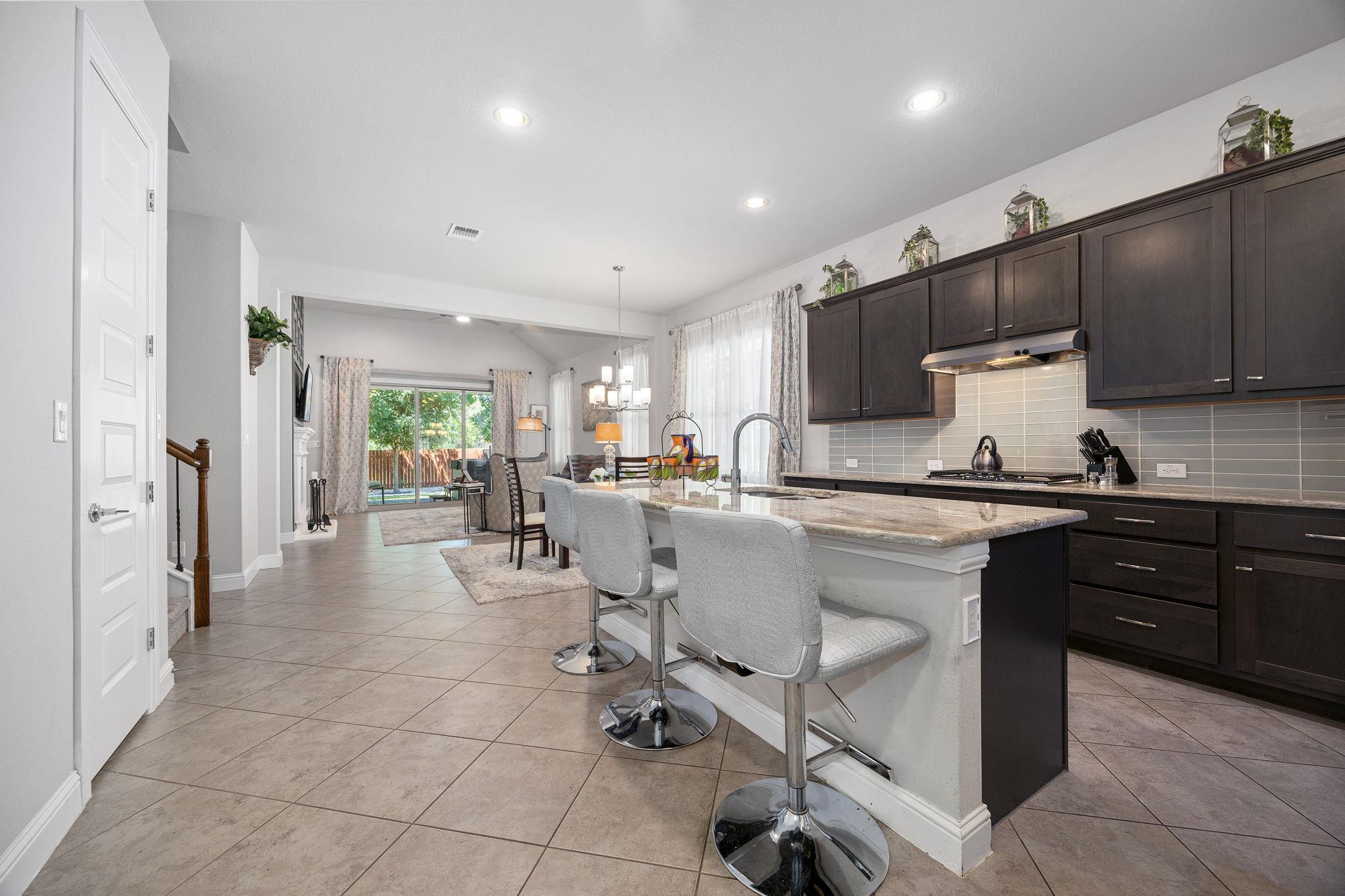 332 Ancient Oak Way, San Marcos, TX 78666