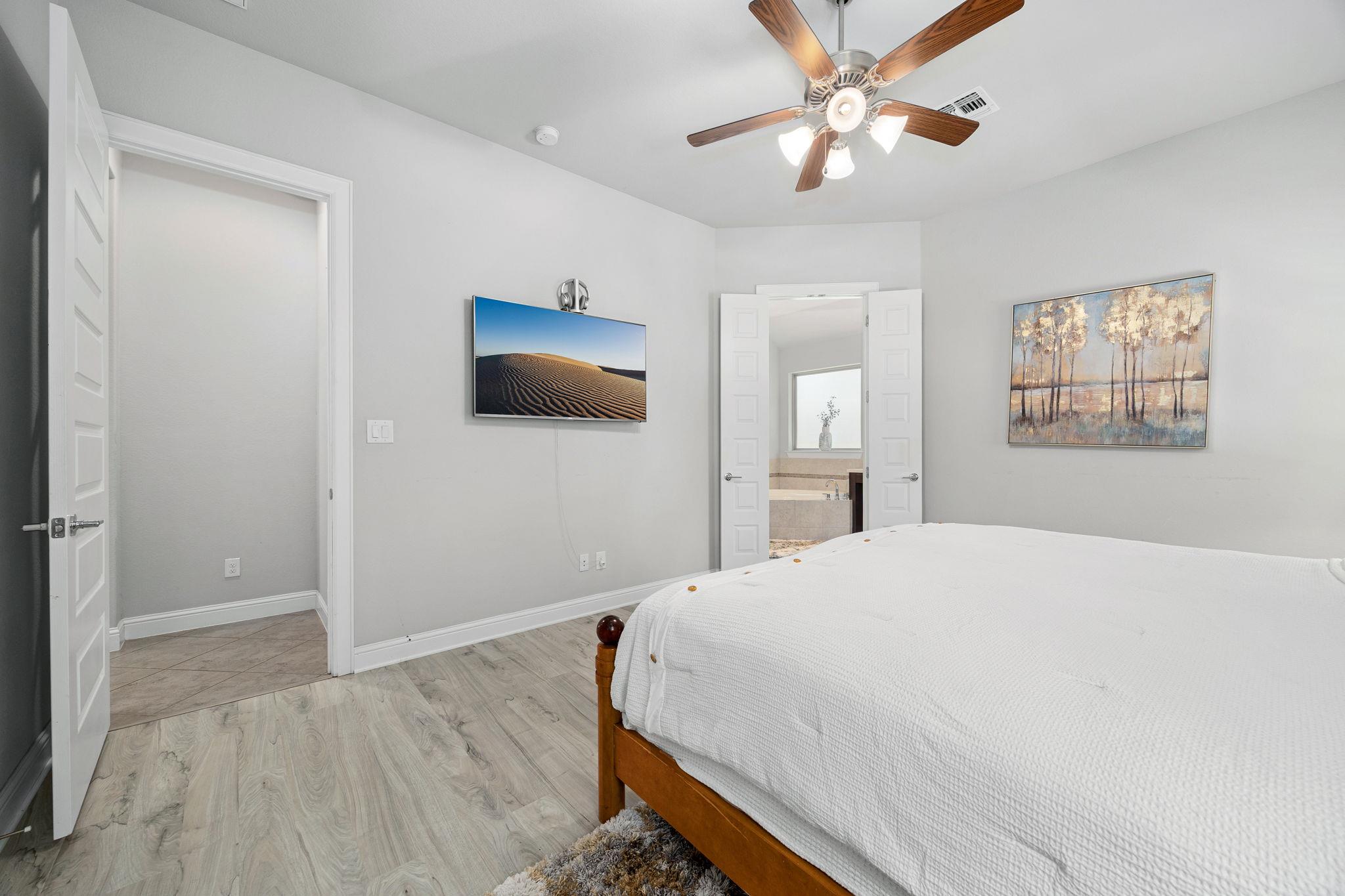 332 Ancient Oak Way, San Marcos, TX 78666