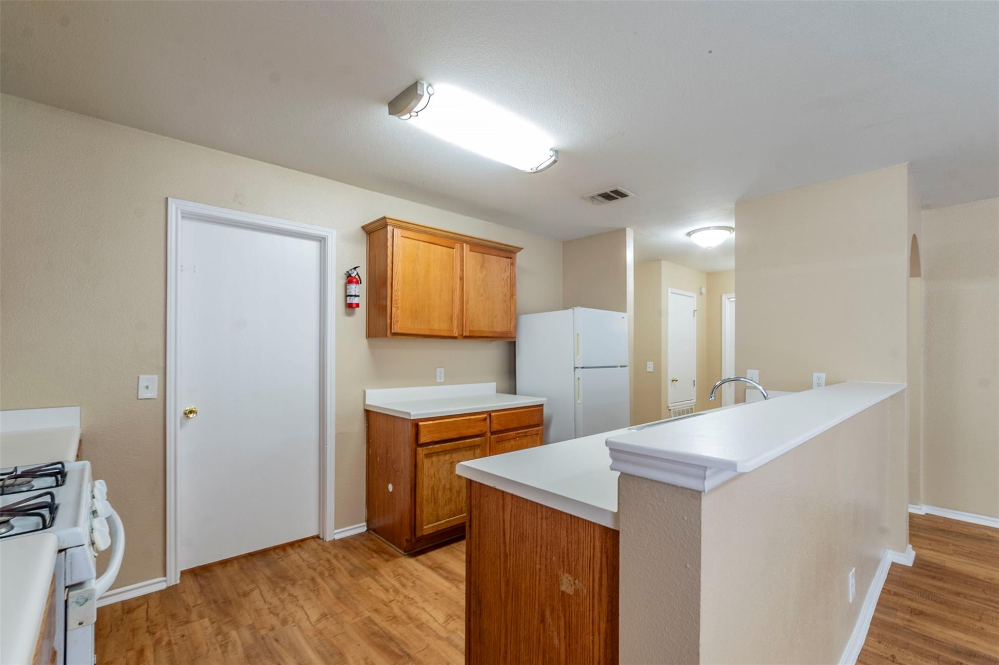 207 Mitchell Dr, Hutto, TX 78634
