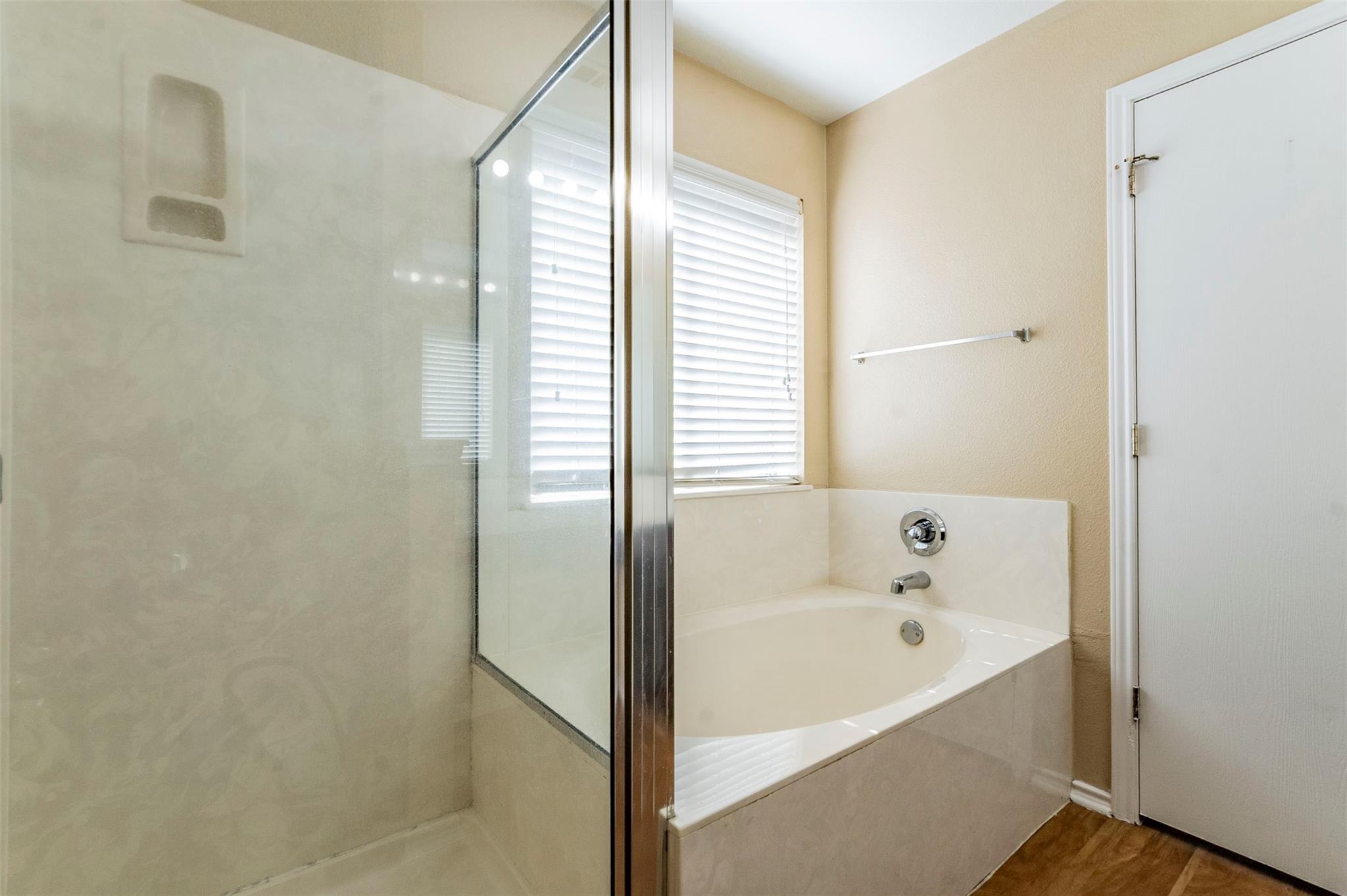 207 Mitchell Dr, Hutto, TX 78634