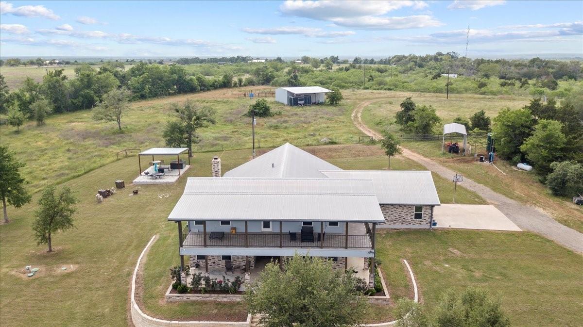 1883 Watterson Rd, Red Rock, TX 78662