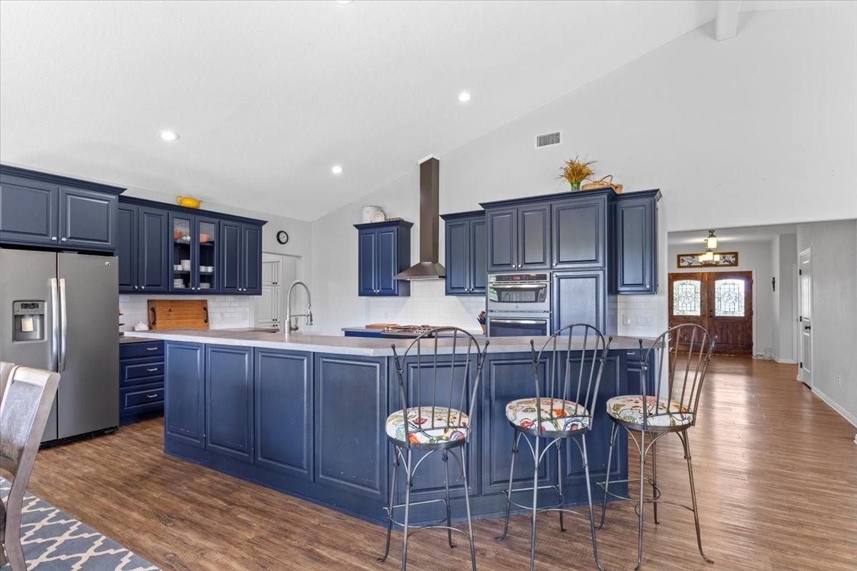 1883 Watterson Rd, Red Rock, TX 78662
