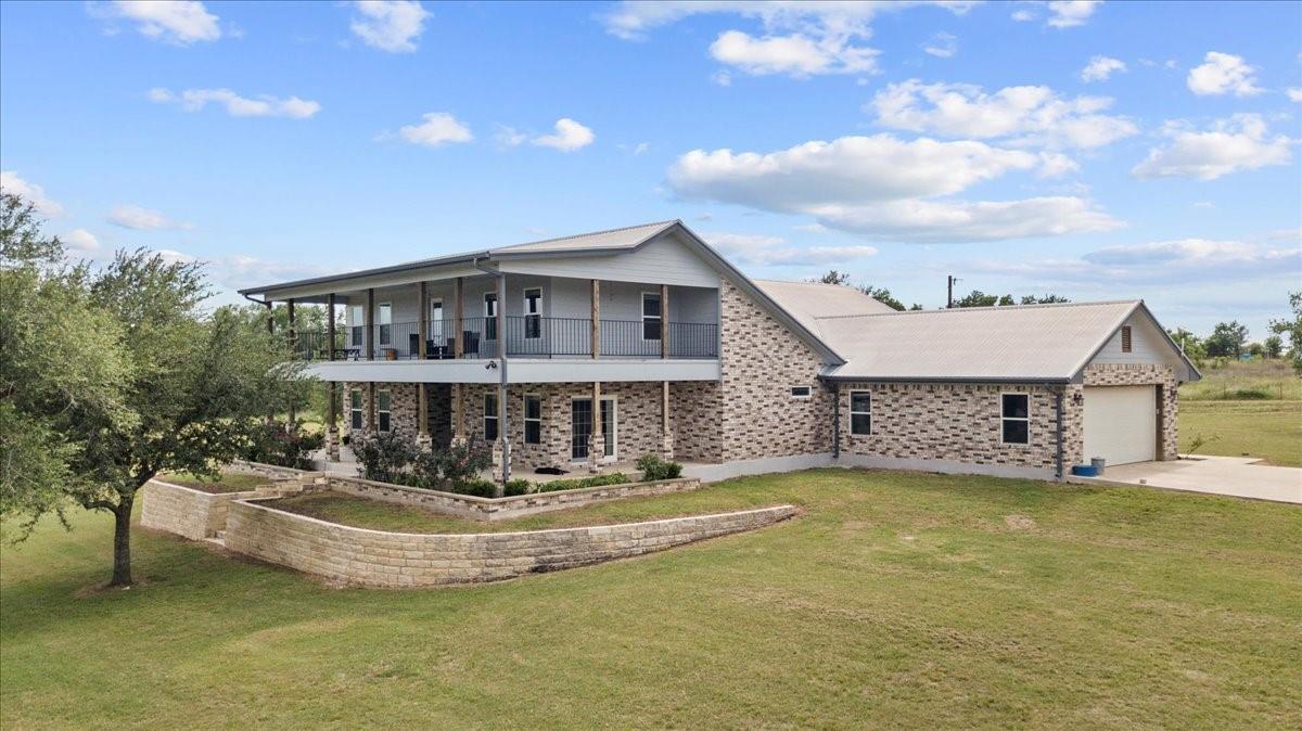 1883 Watterson Rd, Red Rock, TX 78662