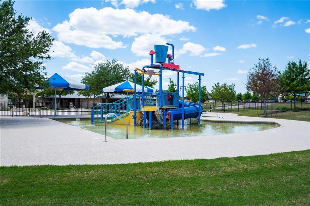 2718 Sun Mountain Dr, Leander, TX 78641
