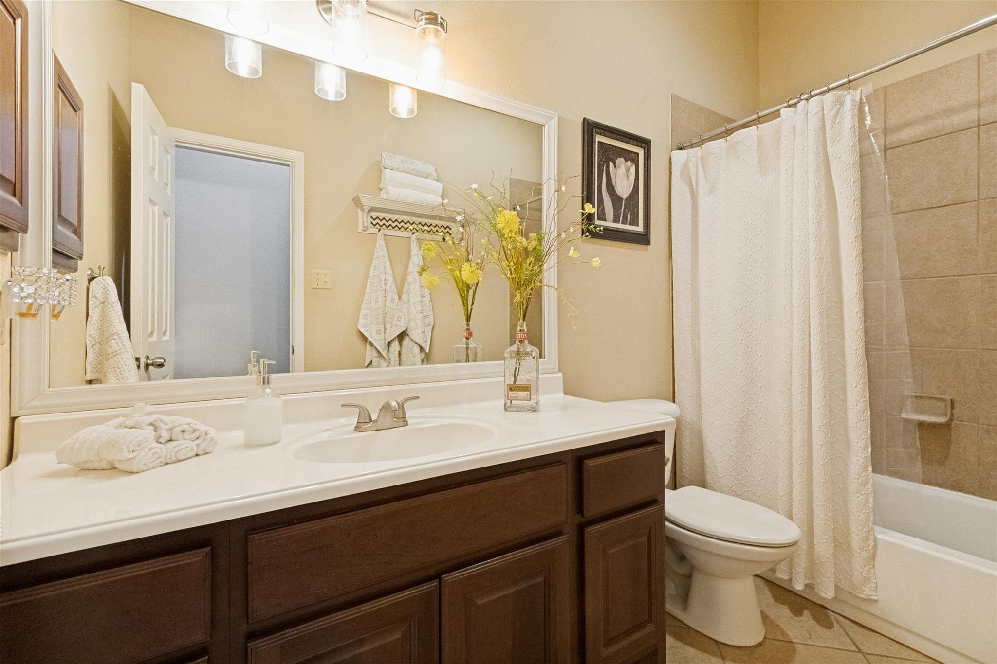 2718 Sun Mountain Dr, Leander, TX 78641