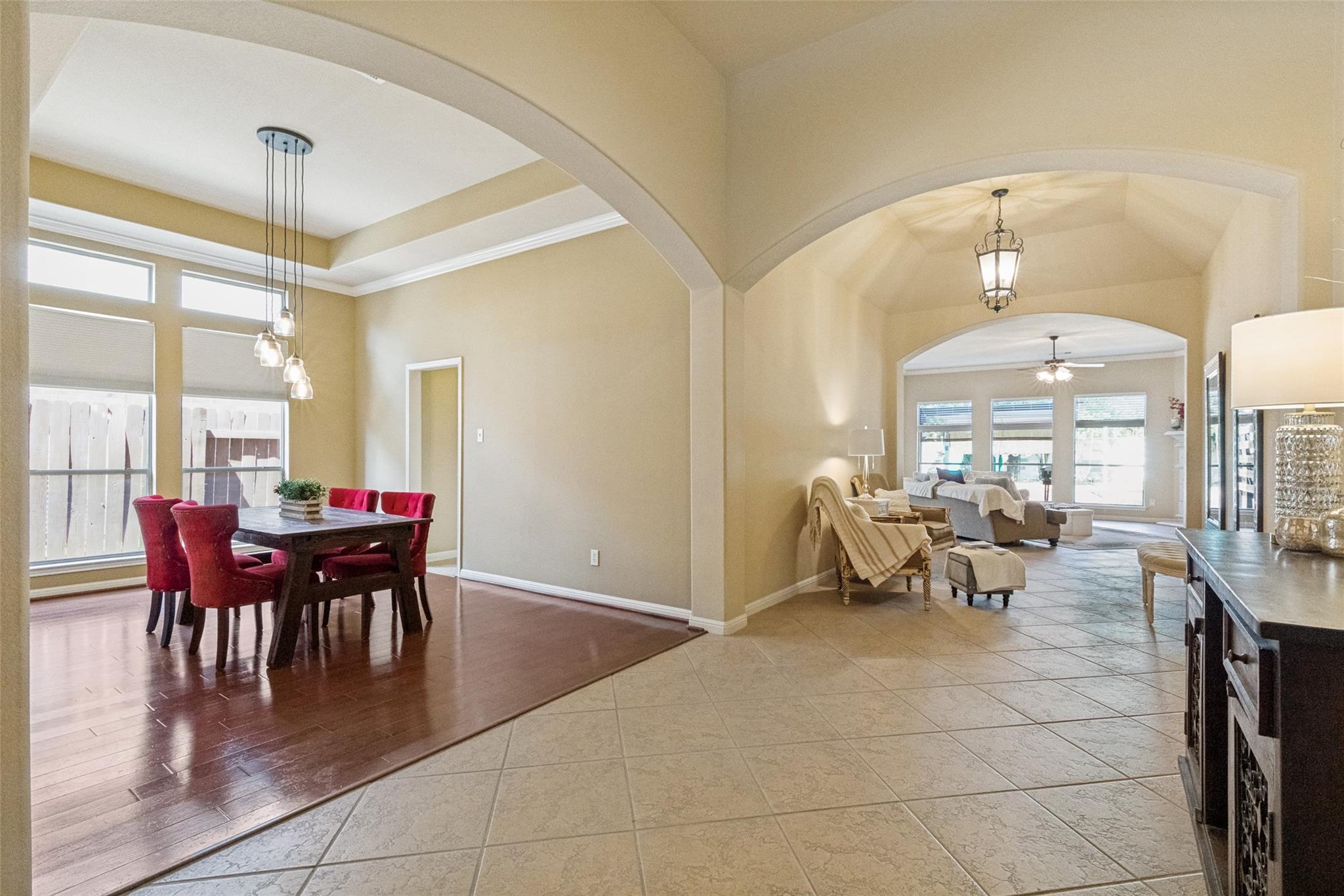2718 Sun Mountain Dr, Leander, TX 78641