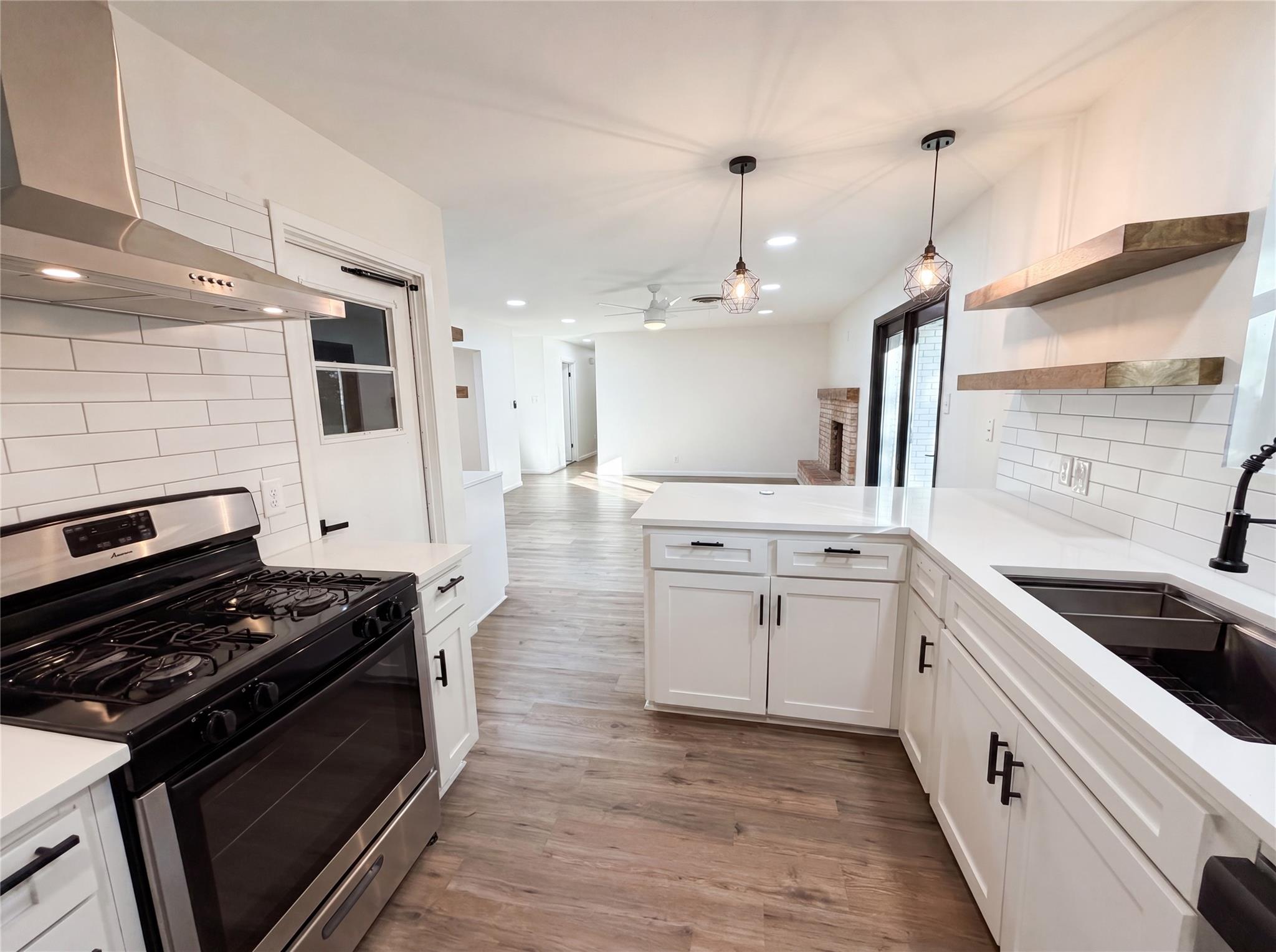 2609 Loyola Ln, Austin, TX 78723