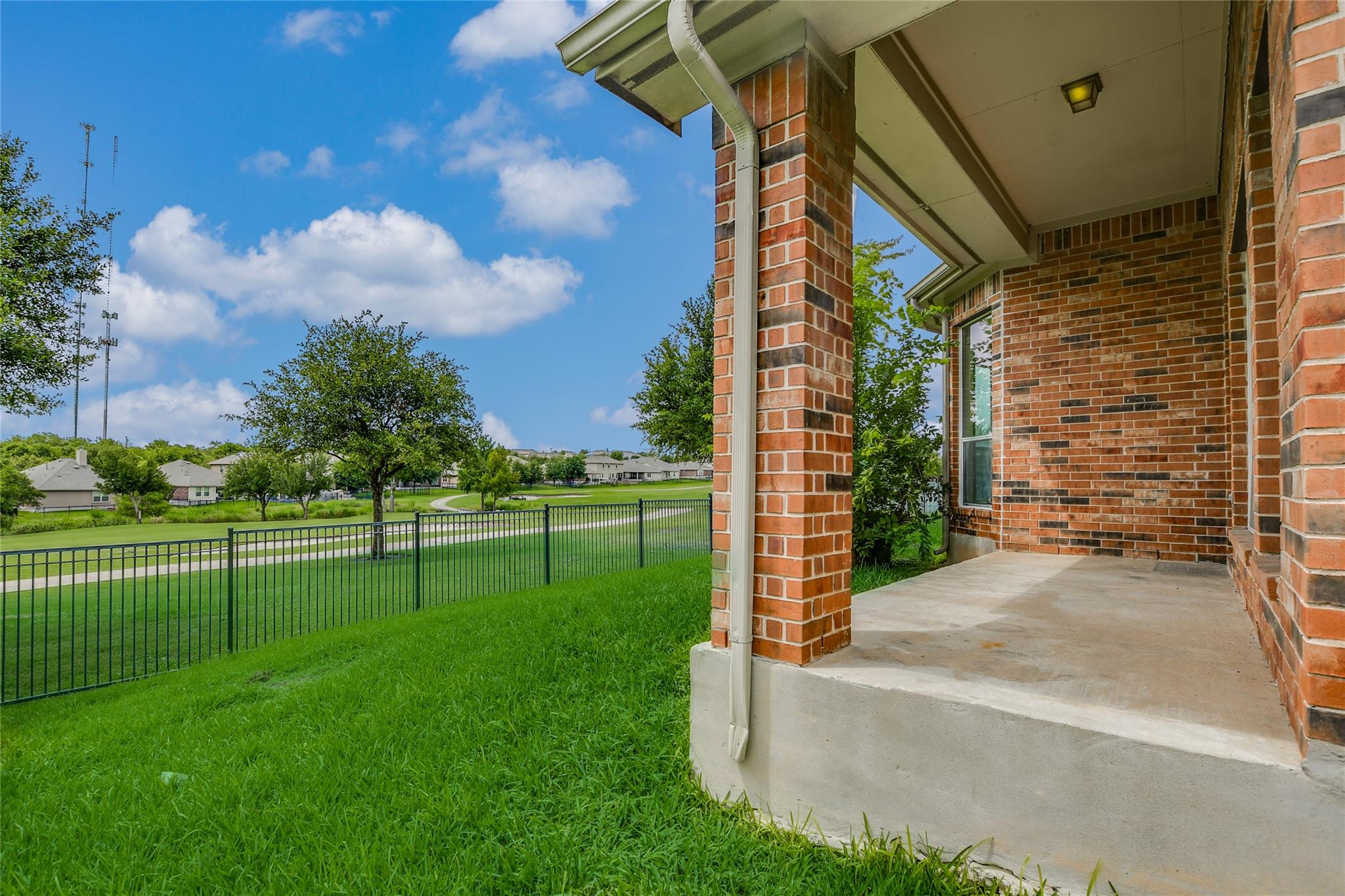 1907 Windberry Path, Round Rock, TX 78665