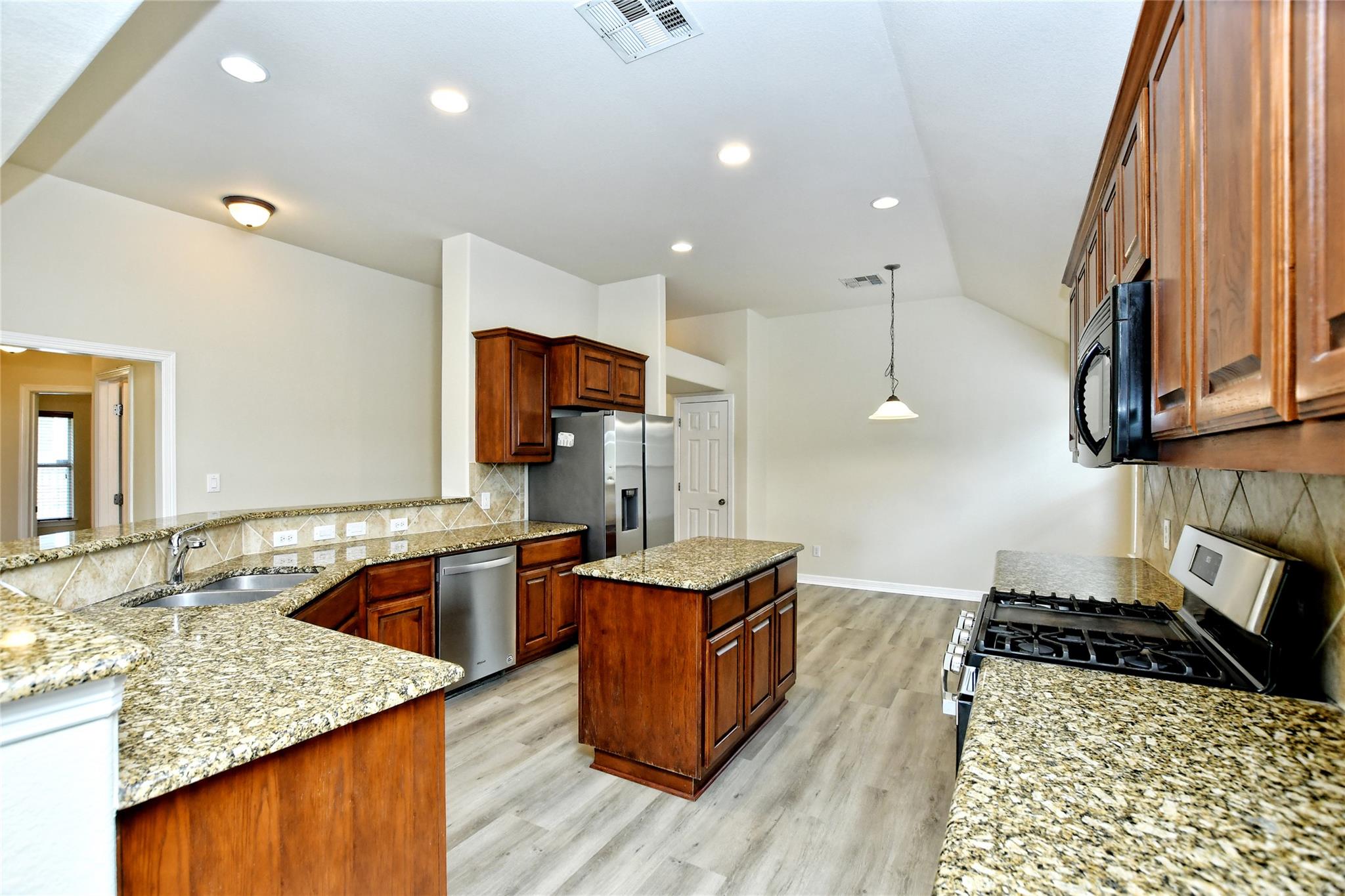 1907 Windberry Path, Round Rock, TX 78665