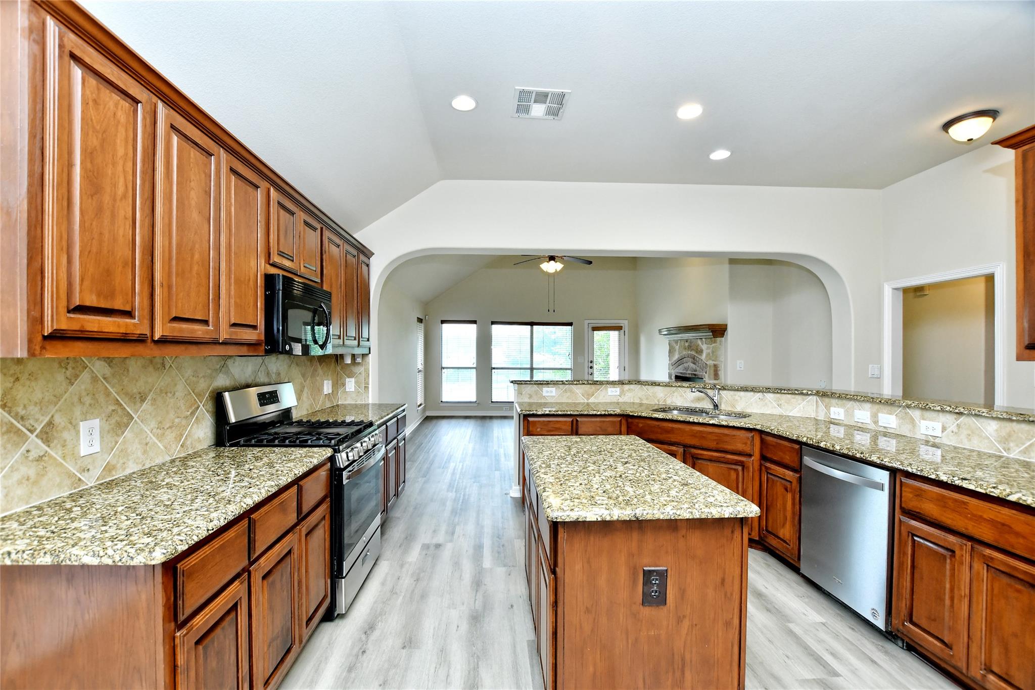 1907 Windberry Path, Round Rock, TX 78665
