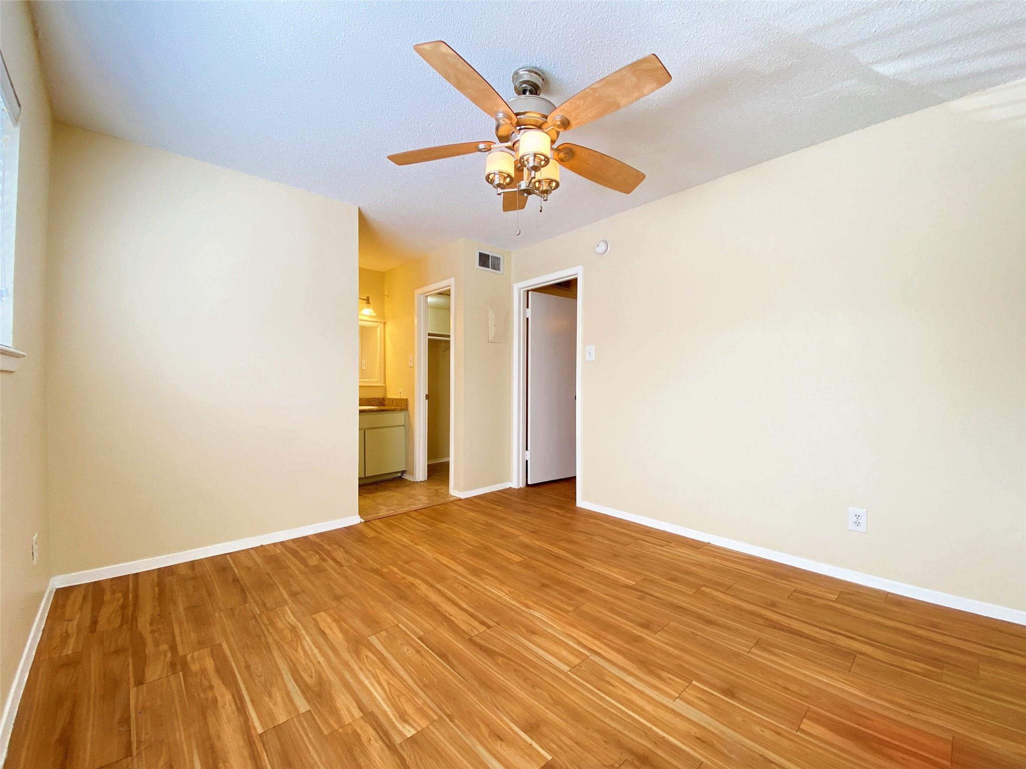 2800 Swisher St # 116, Austin, TX 78705