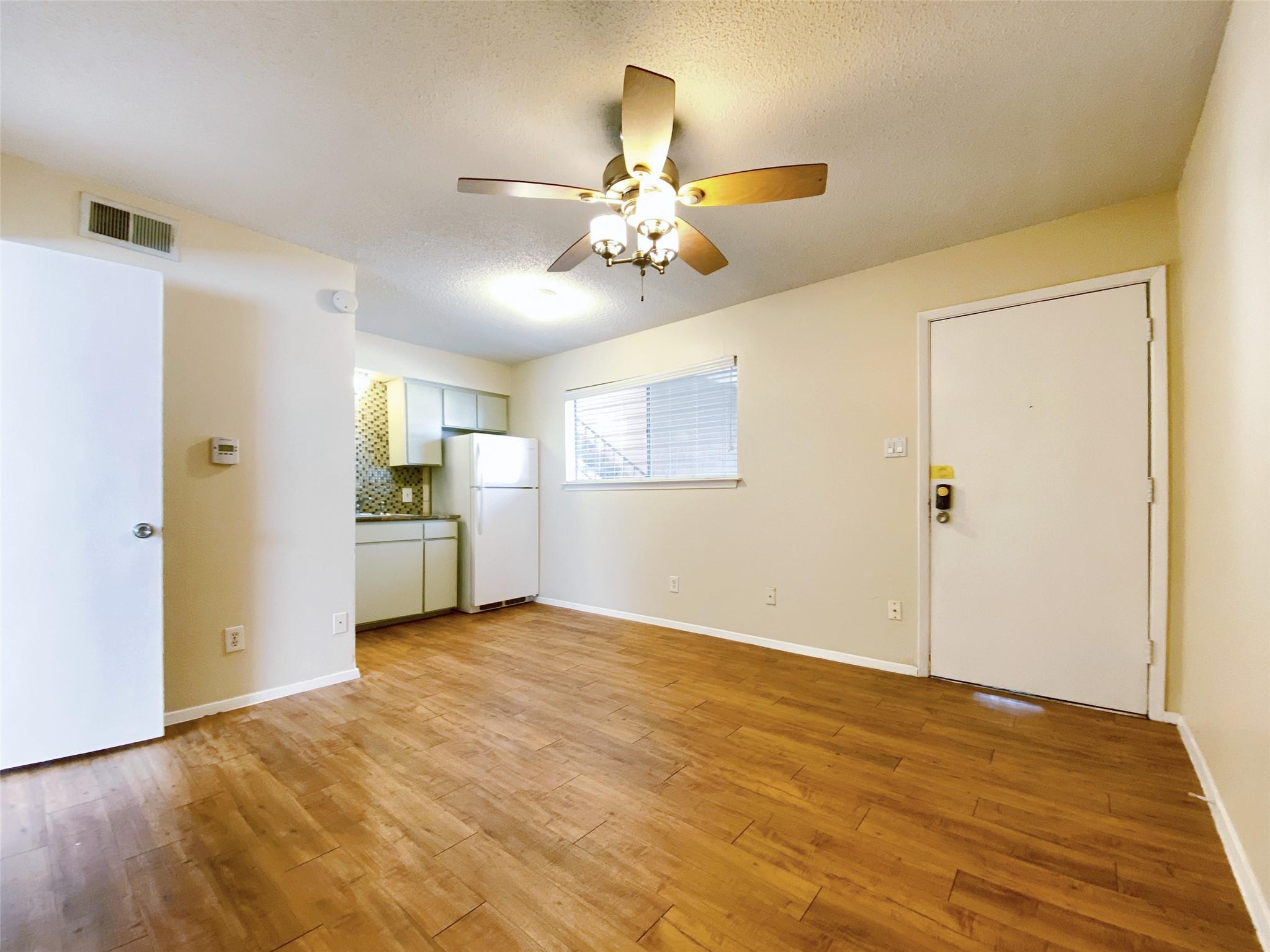 2800 Swisher St # 116, Austin, TX 78705