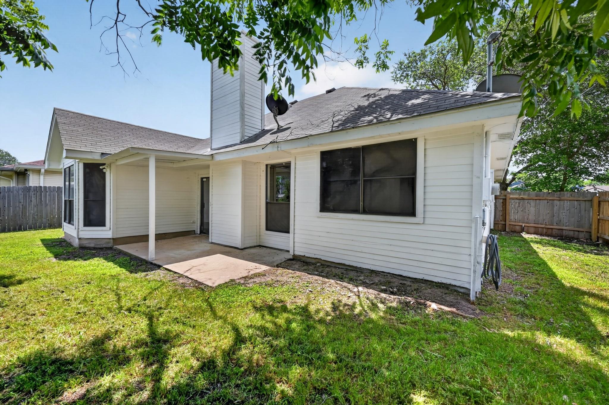 1222 Ivybridge Dr, Pflugerville, TX 78660