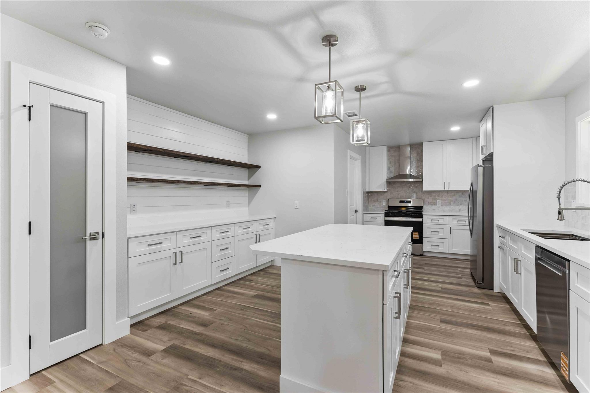 2306 Standish Dr, Austin, TX 78745