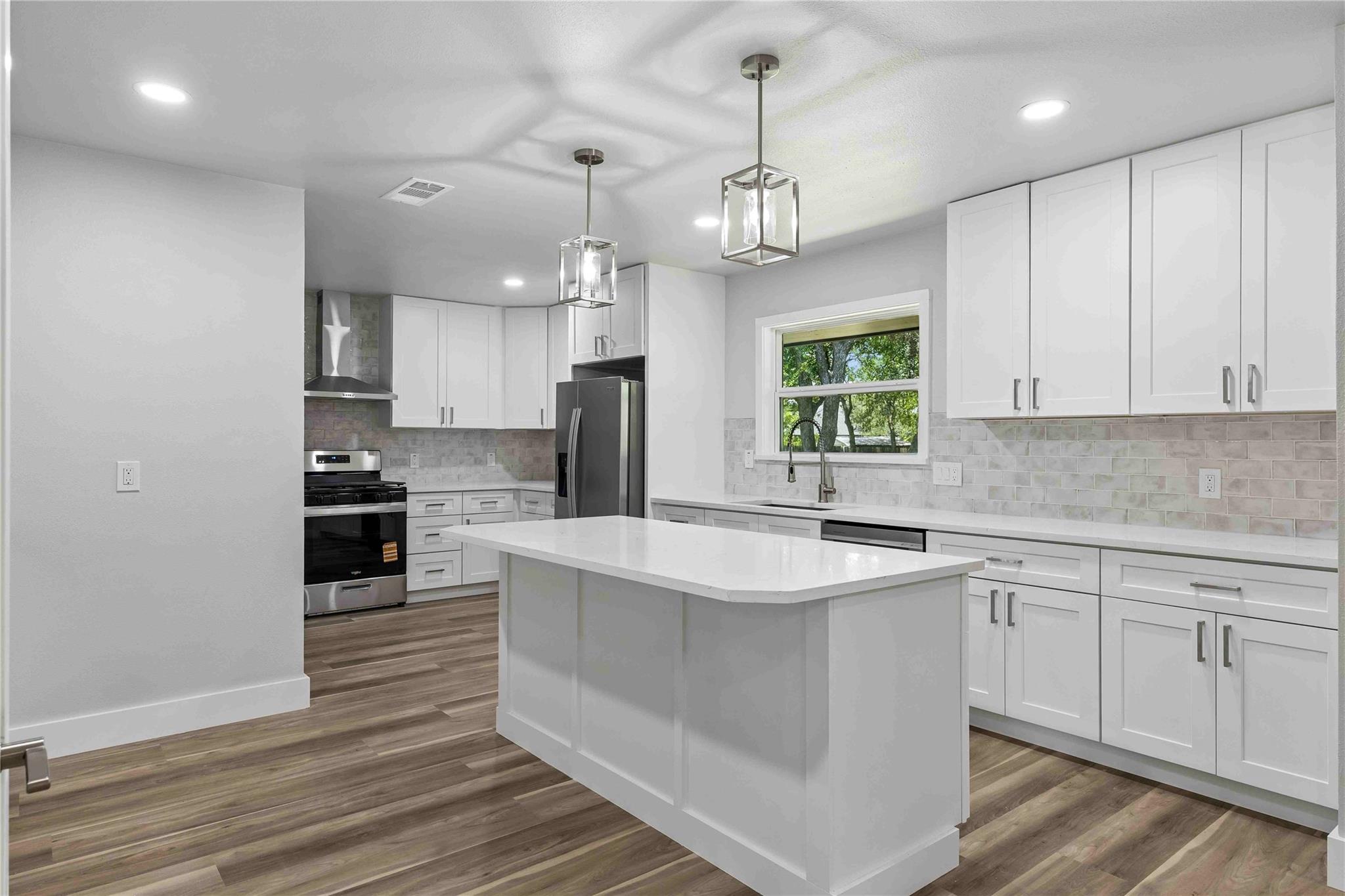 2306 Standish Dr, Austin, TX 78745