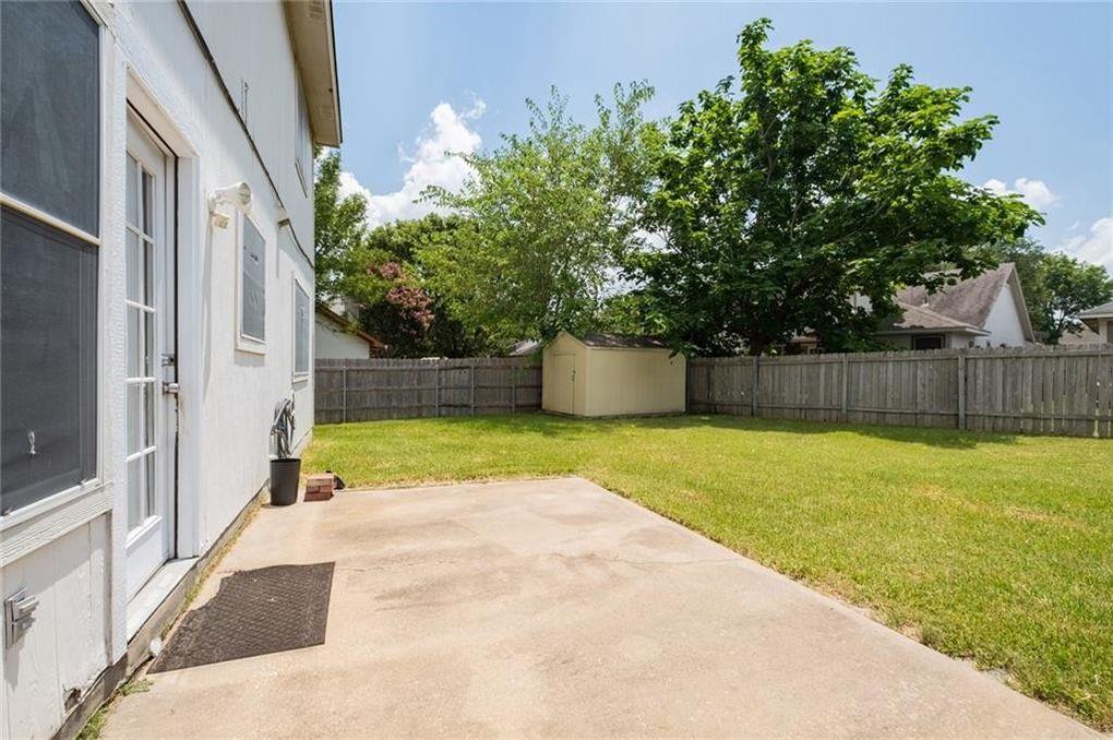 1709 Royal Ascot Dr, Pflugerville, TX 78660
