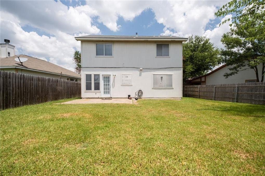 1709 Royal Ascot Dr, Pflugerville, TX 78660