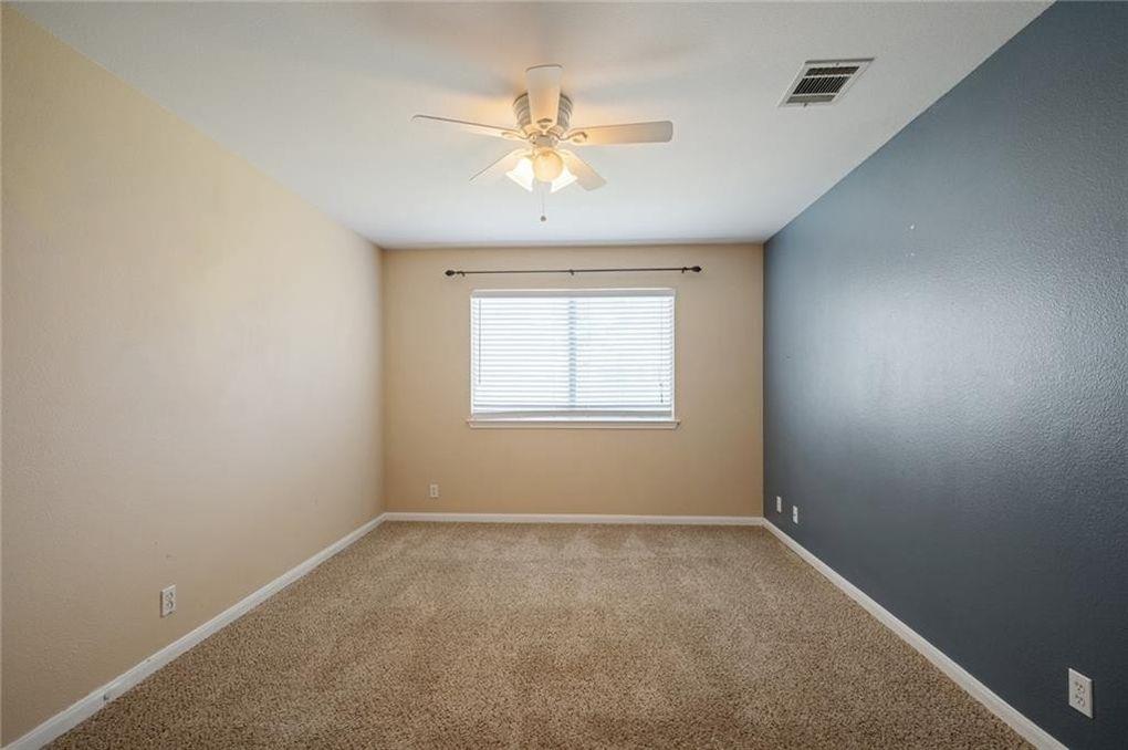 1709 Royal Ascot Dr, Pflugerville, TX 78660