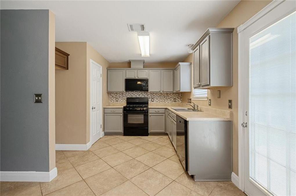 1709 Royal Ascot Dr, Pflugerville, TX 78660