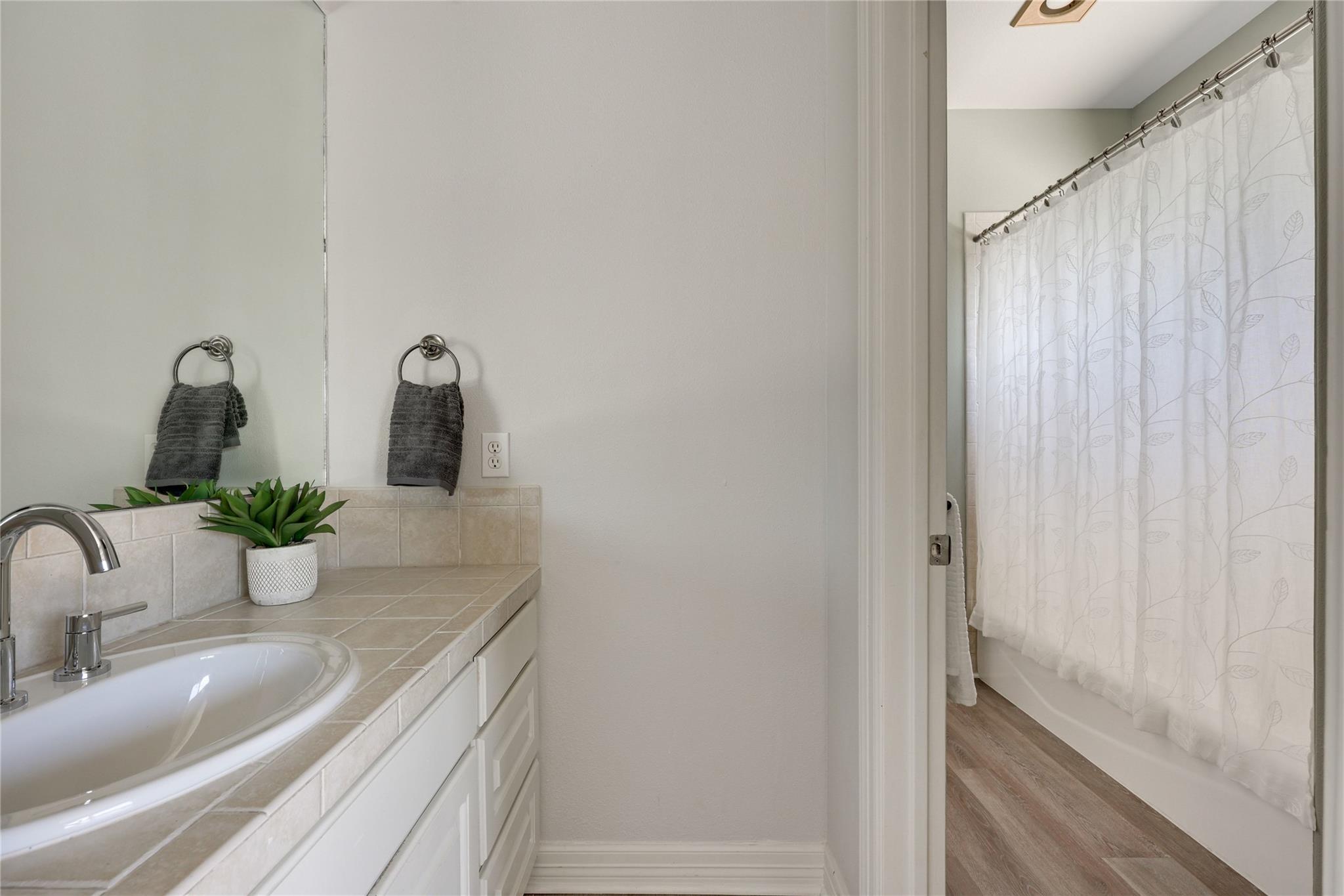 1326 Osprey Ridge Loop, Lago Vista, TX 78645