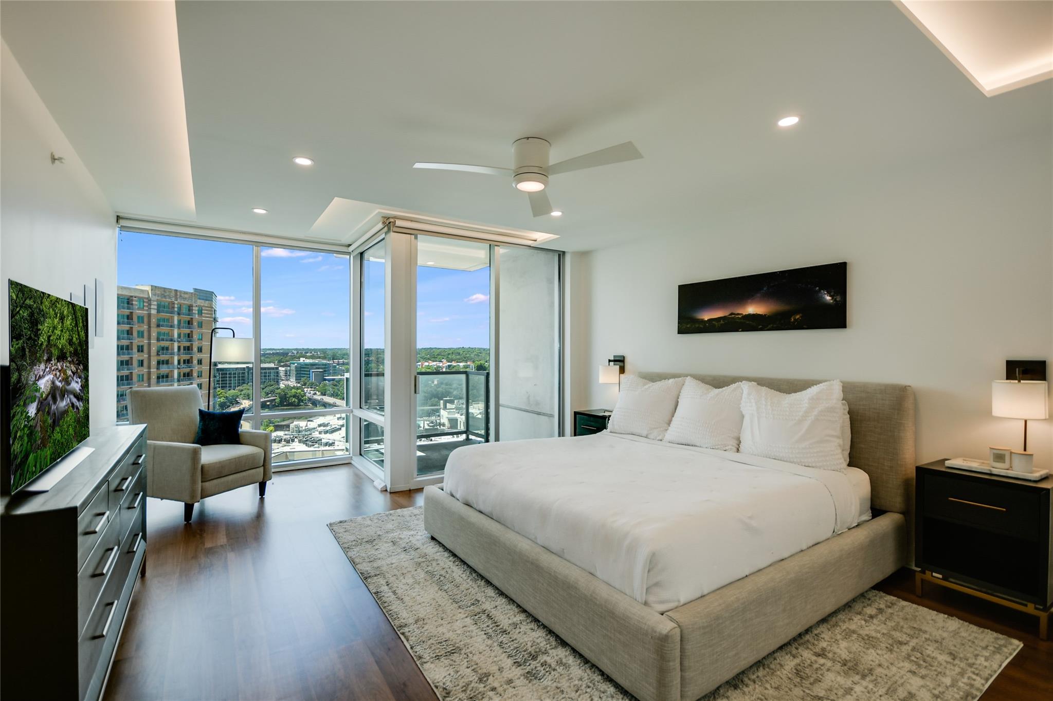 300 Bowie St # 1403, Austin, TX 78703