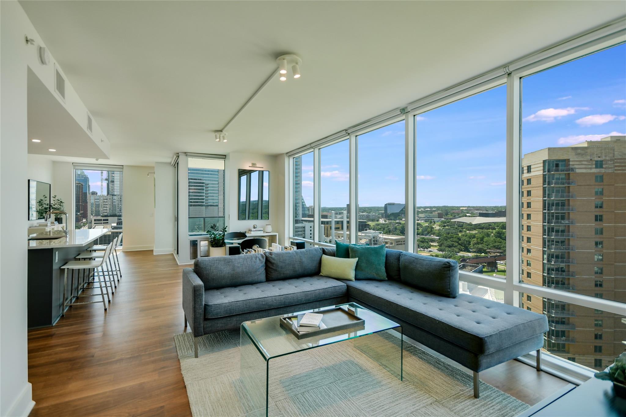300 Bowie St # 1403, Austin, TX 78703