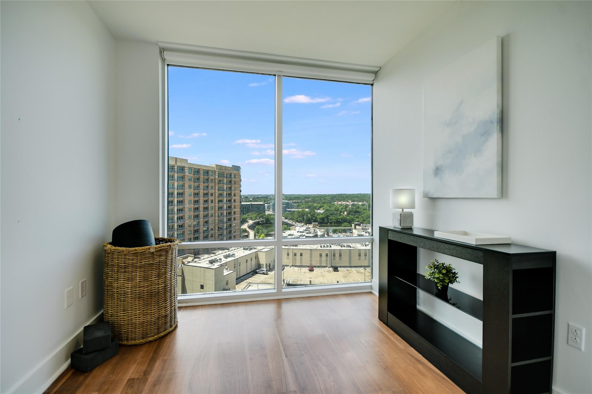 300 Bowie St # 1403, Austin, TX 78703