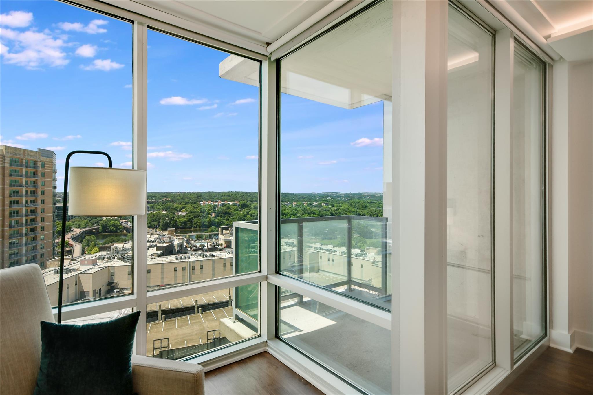 300 Bowie St # 1403, Austin, TX 78703