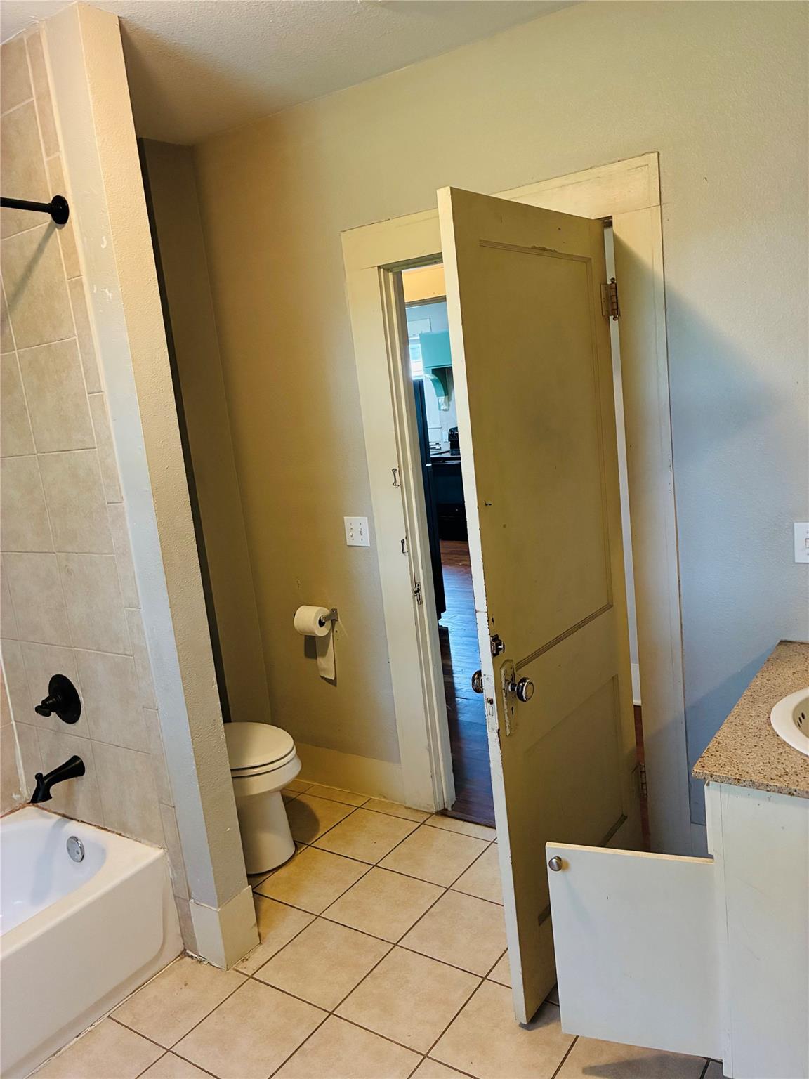 927937 N Franklin St, La Grange, TX 78945